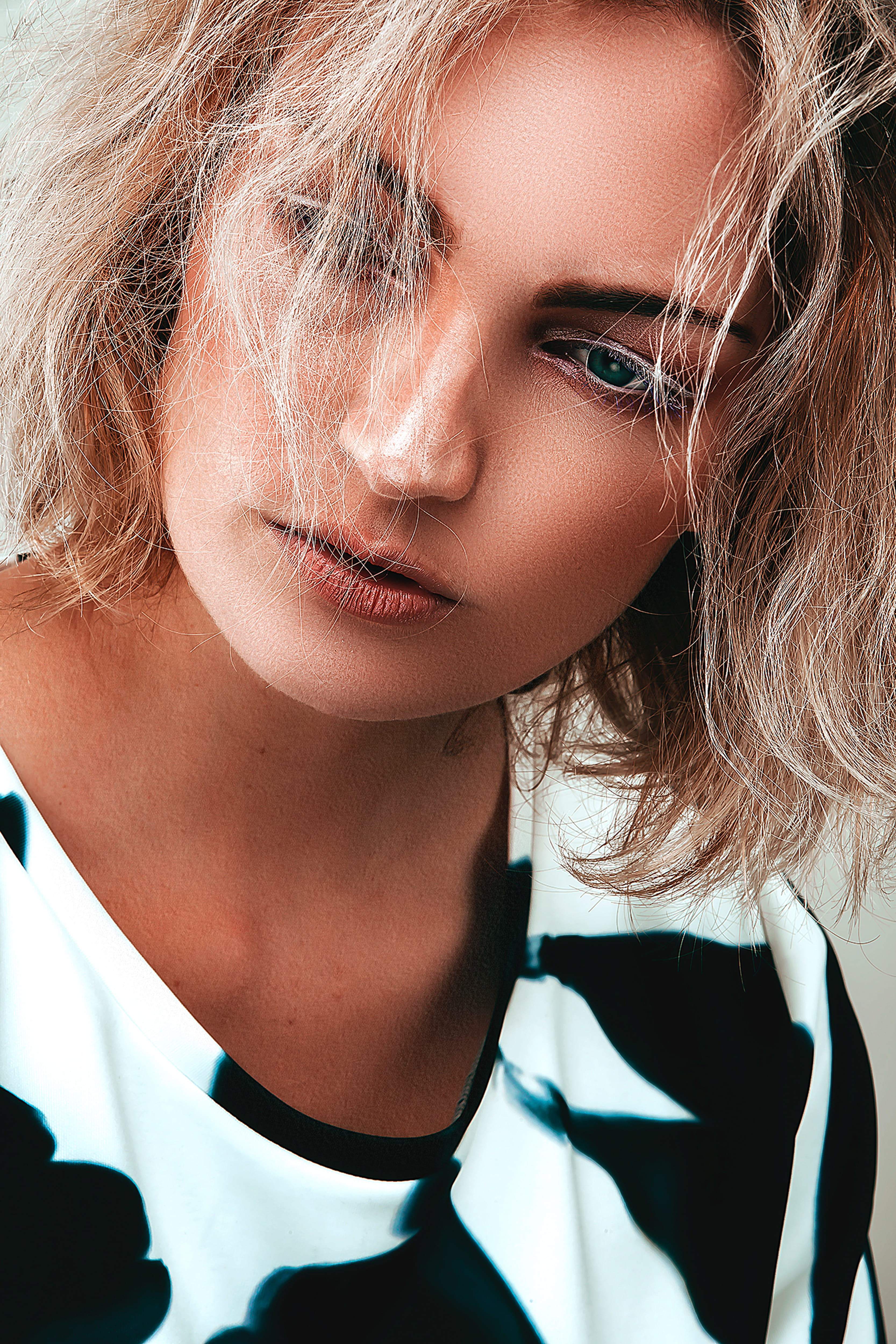 young adult, portrait, leisure activity, photo, real people, model, one person, 4K, adult, Fashion, lifestyles, mua, make, front view, young women, retouching, Phone HD Wallpaper