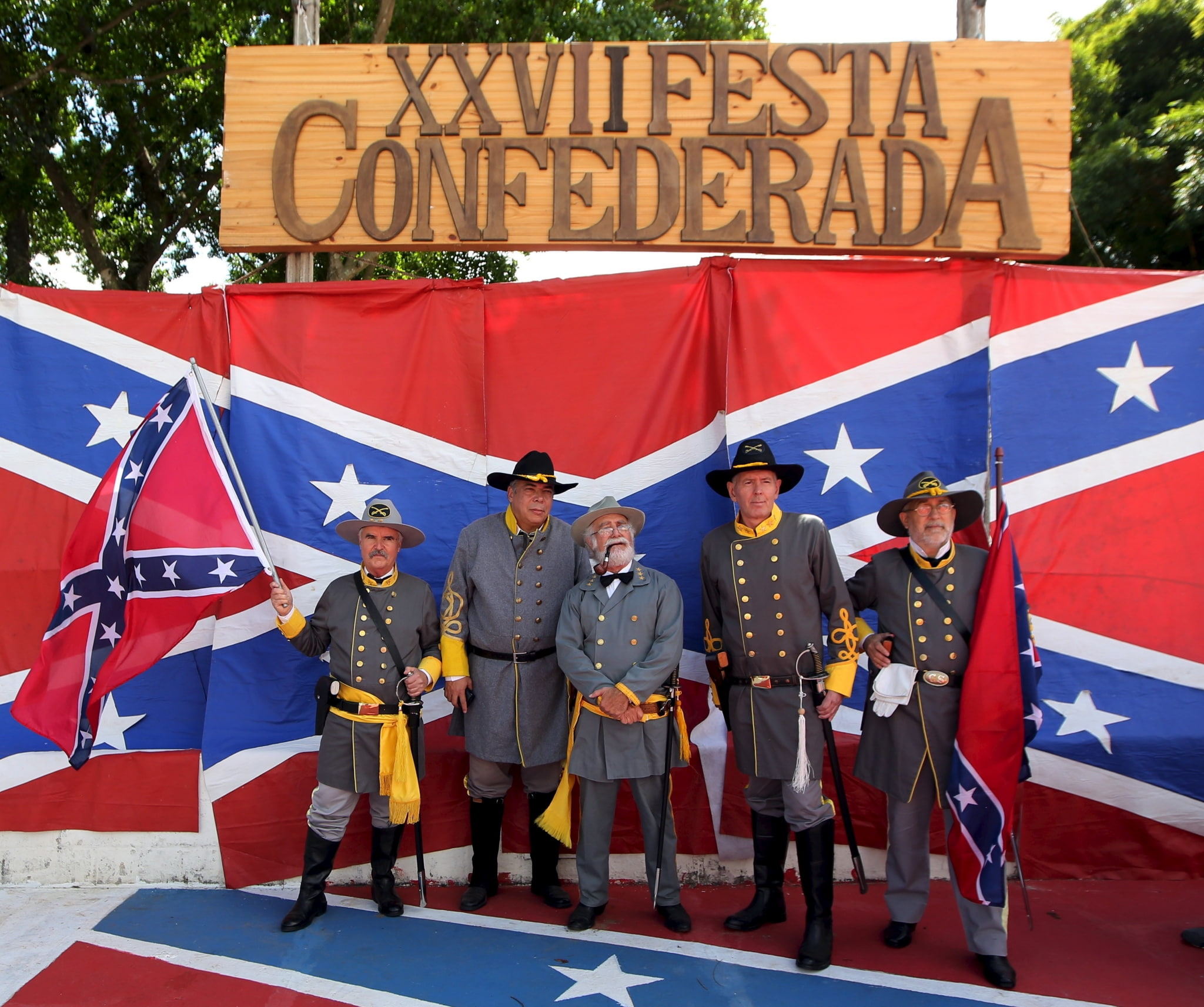 males, women, men, capital letter, western script, sign, group of people, people, government, text, confederate flag best, adult, building exterior, outdoors, HD Wallpaper