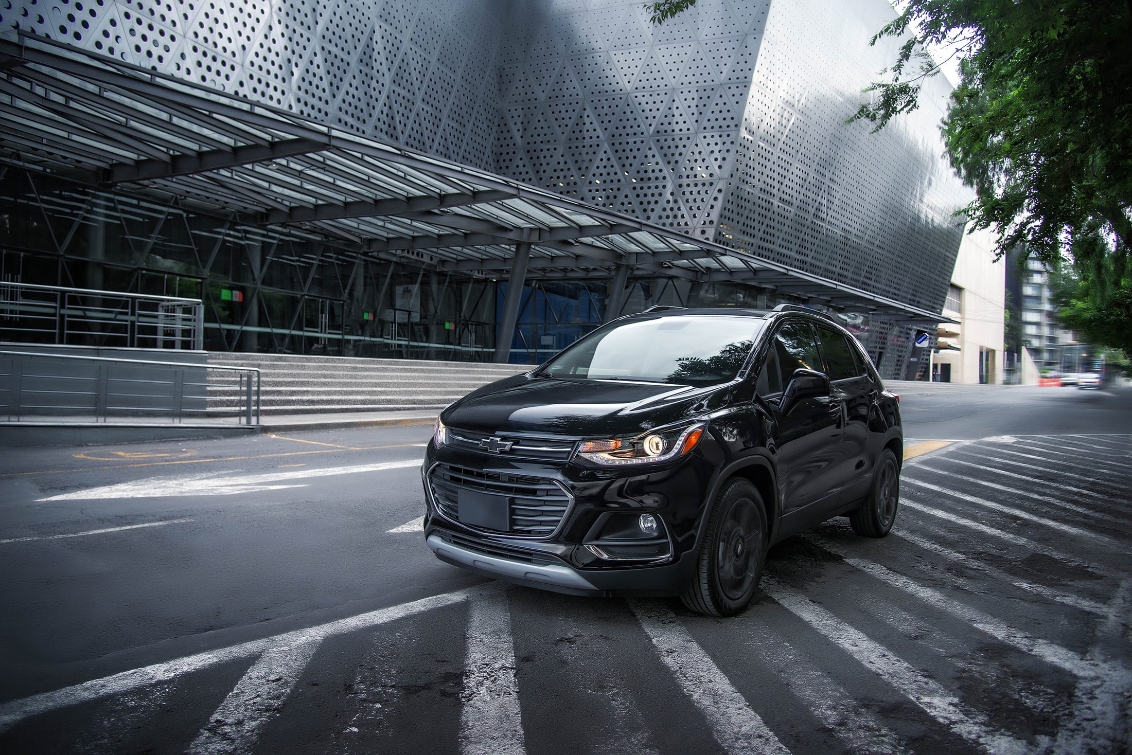 Trax Premier, Chevrolet, Midnight, road, street, the building, 1080P, HD Wallpaper
