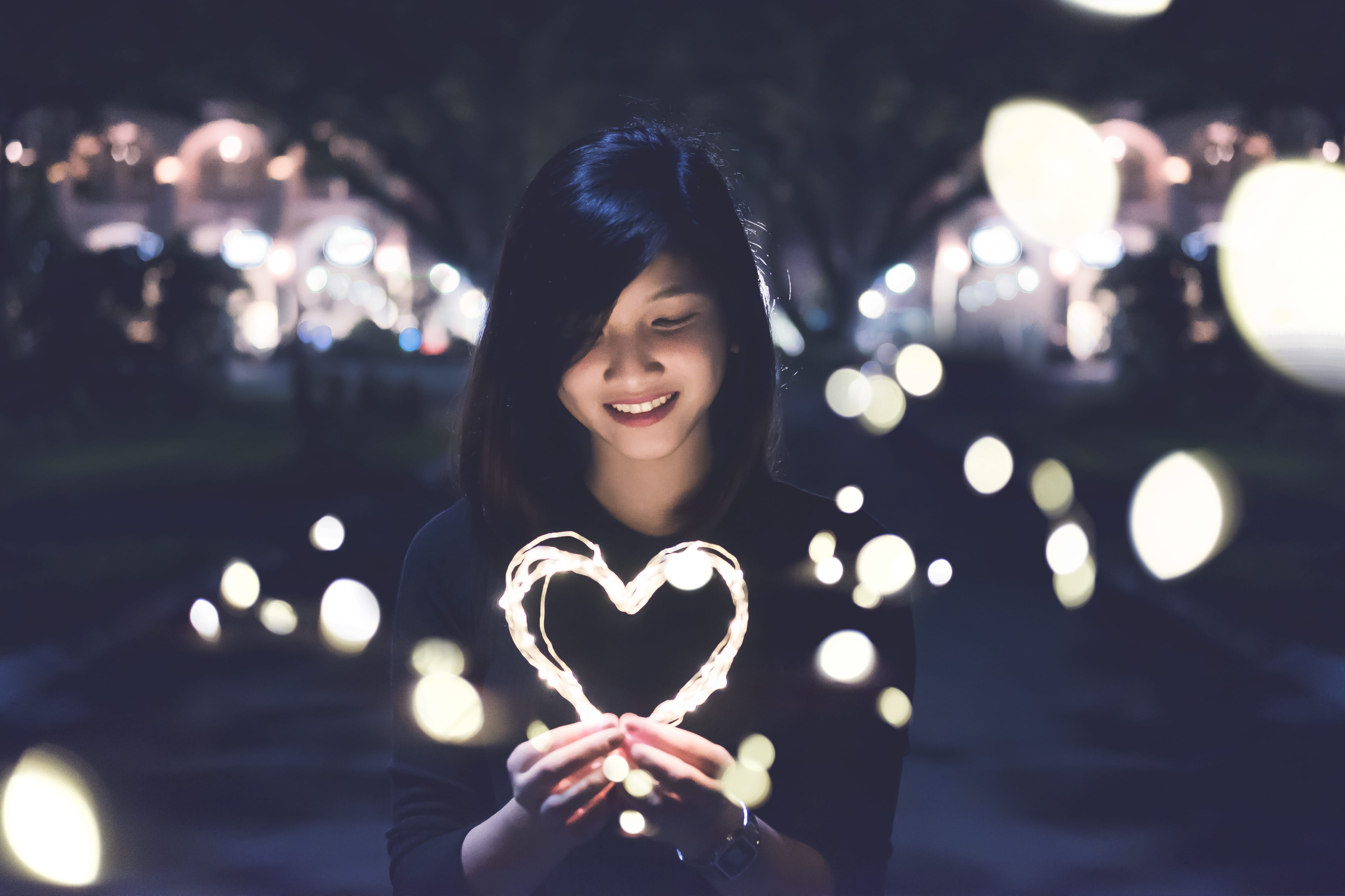 illuminated, adult, smile, focus on foreground, asian, heart, smiling, love, night, woman, young adult, happiness, lamp, man, love, HD Wallpaper