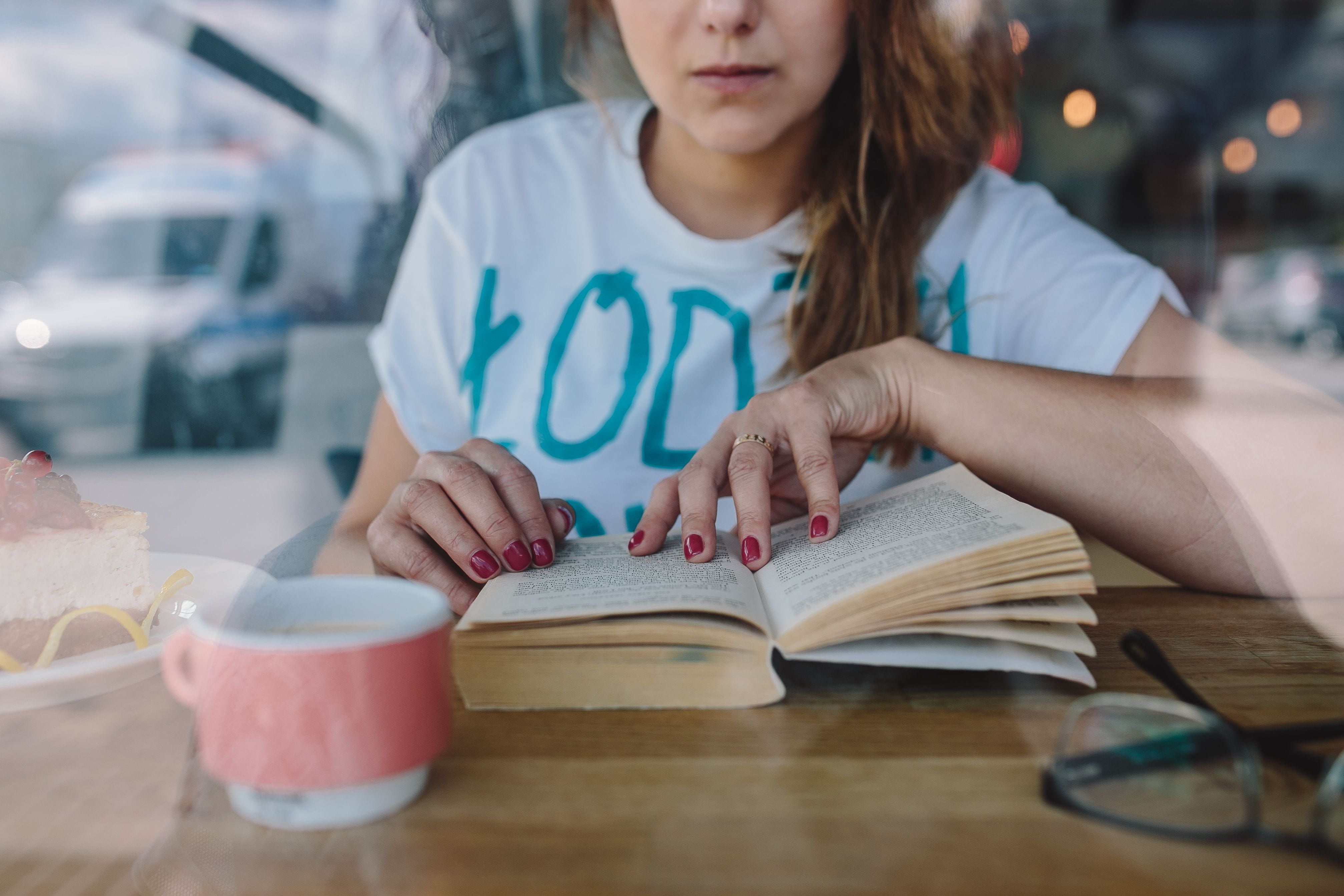 childhood, holding, cup, learning, front view, young, coffee, food and drink, reading, cafeteria, Woman reading, innocence, focus on foreground, women, HD Wallpaper