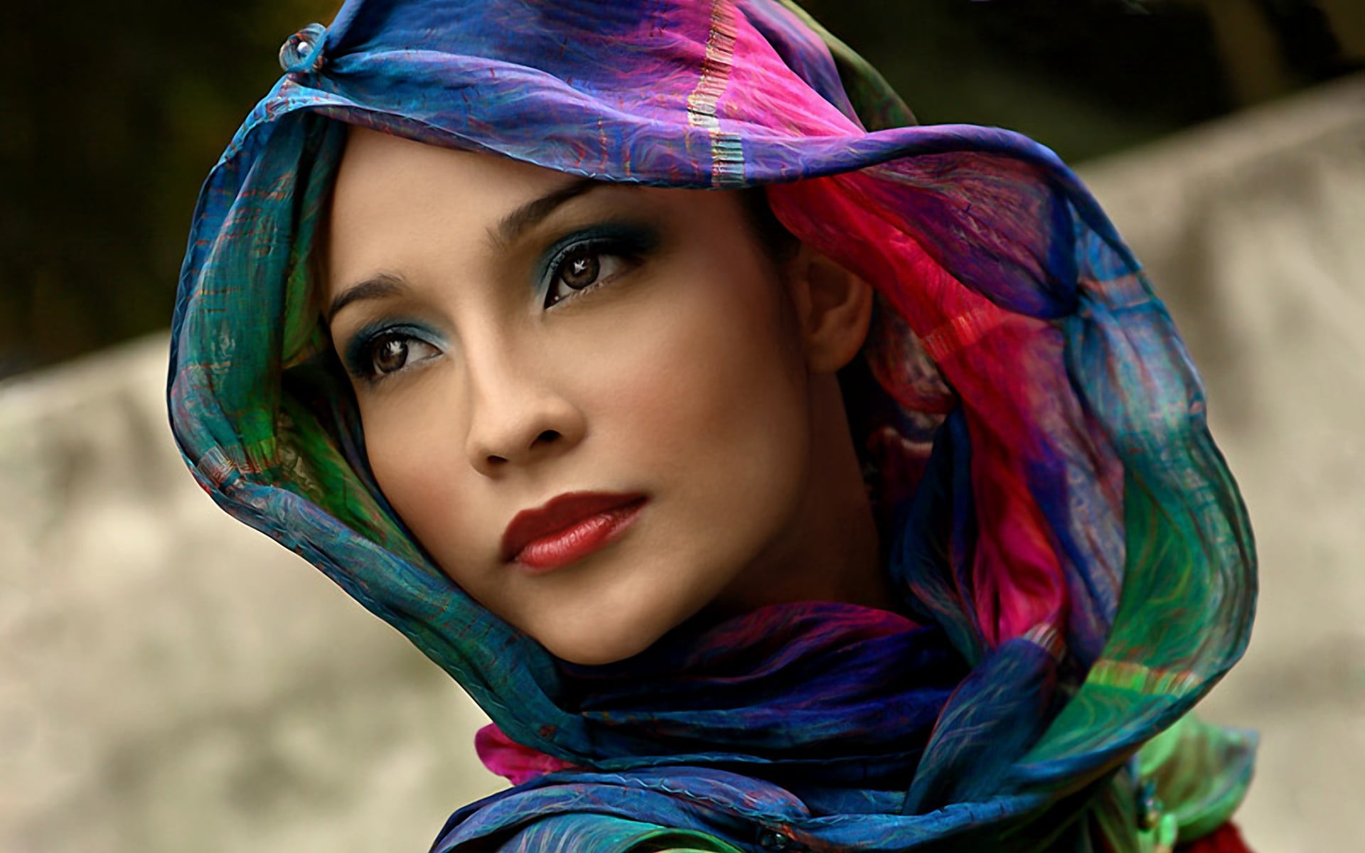 make-up, beauty, body part, headscarf, dyed hair, adult, real people, 1080P, face, scarf, young women, women, looking at camera, one person, close-up, HD Wallpaper