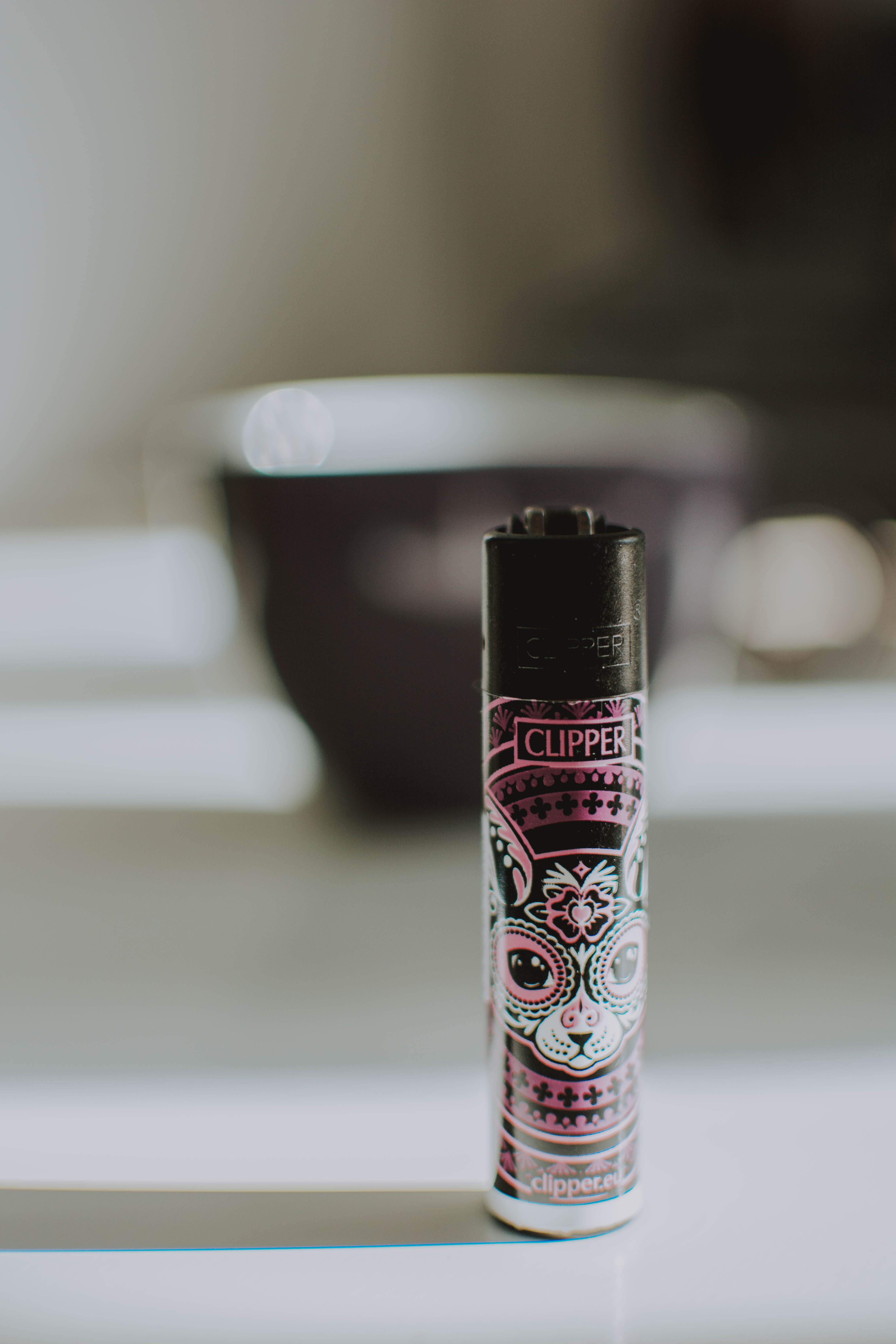 equipment, container, focus on foreground, fashion, still life, connection, business, clippers, smart phone, indoors, conceptual, pattern, table, lighter, Phone HD Wallpaper