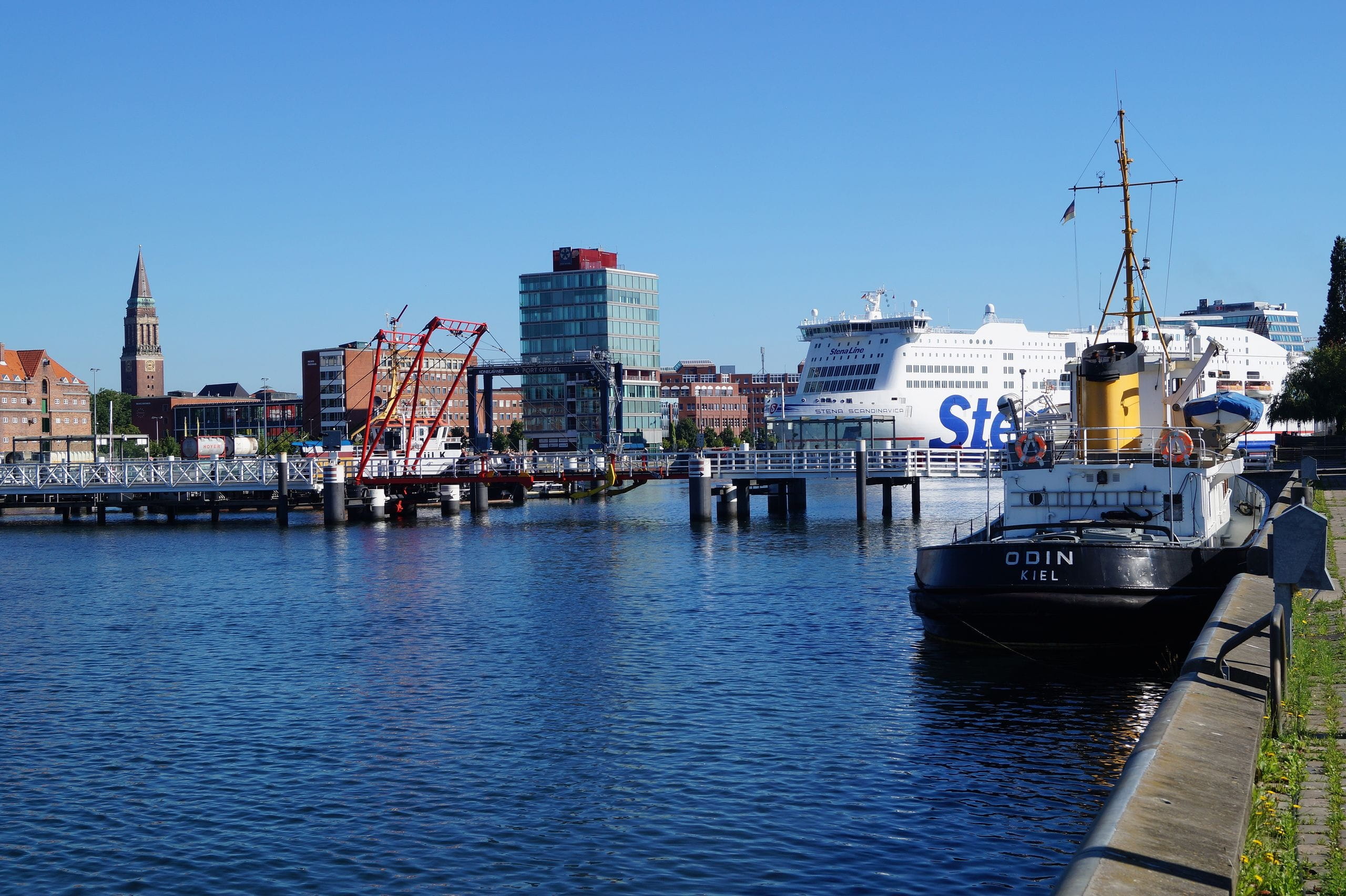 waterfront, city, ship, cityscape, megalopolis, germany, architecture, schiff, yacht, skyscraper, stena line, steamer, shelter, mode of transportation, HD Wallpaper