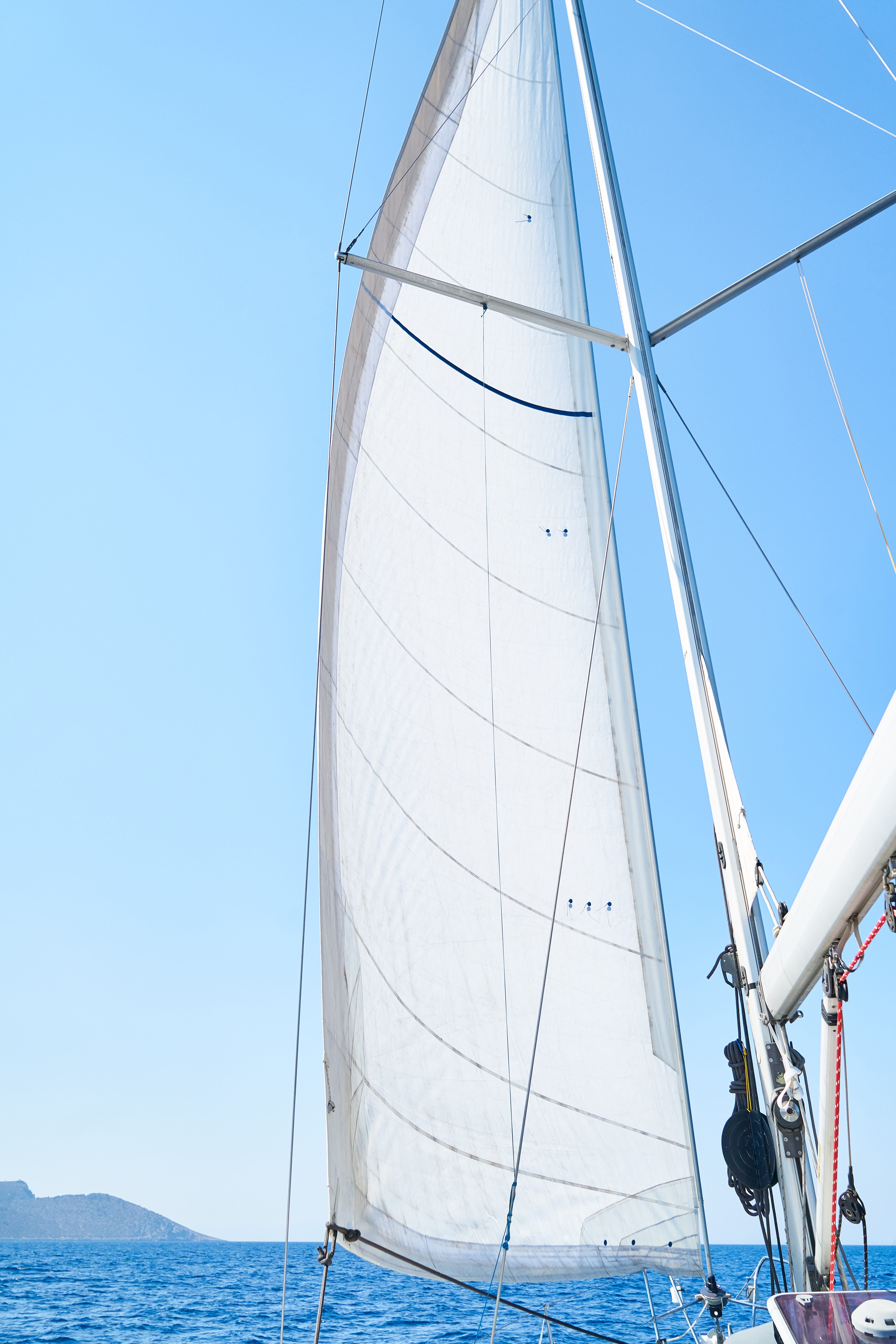 mode of transportation, boat, horizon, holiday, nautical vessel, wind, water, sailing, landscape, clear sky, beach, rigging, deck, ship, 5K, nature, no people, Phone HD Wallpaper