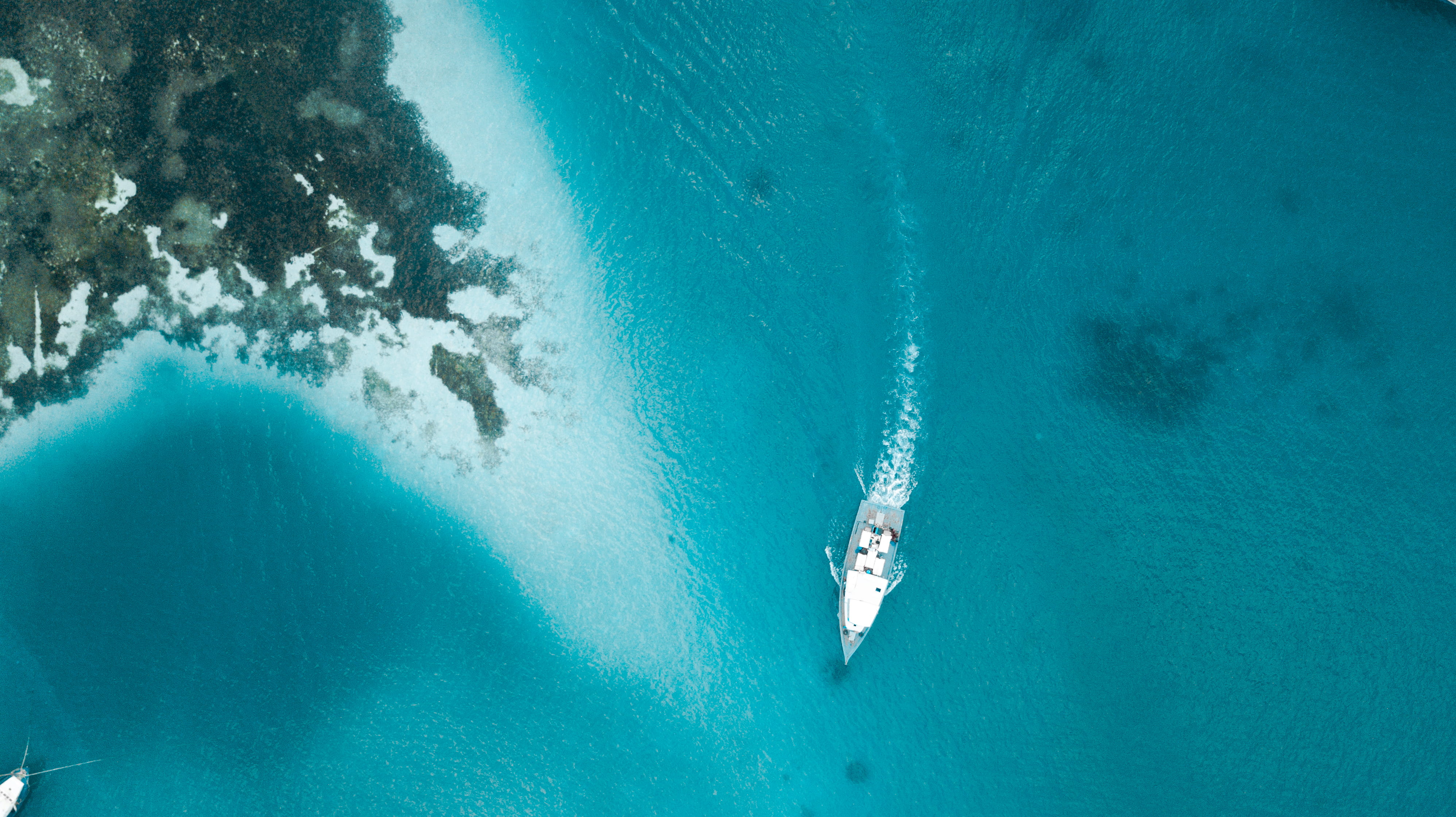luxury, aquatic sport, blue, turquoise colored, underwater, sea, high angle view, ship, mode of transportation, aerial view, transportation, nautical vessel, HD Wallpaper