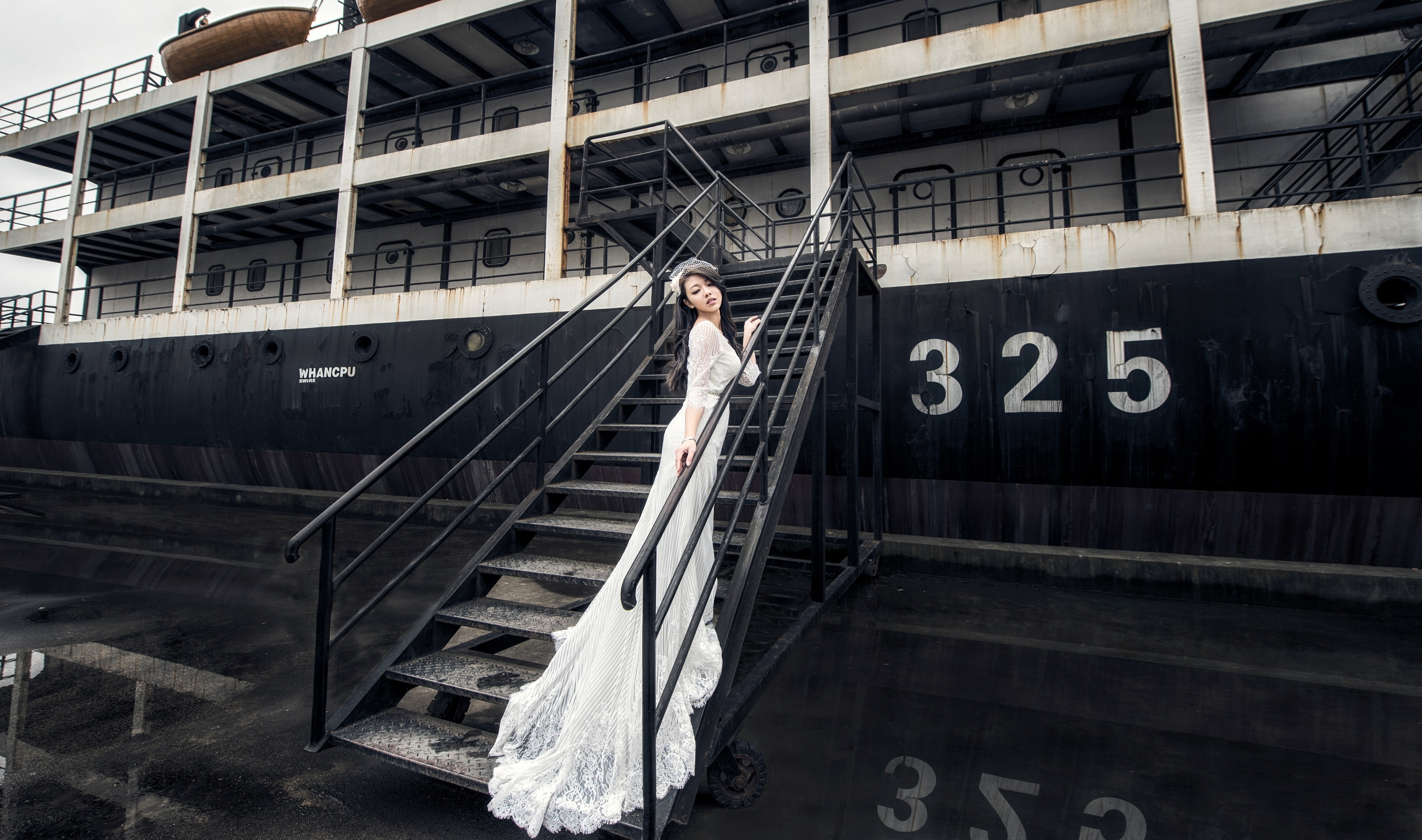 model, 4K, black hair, Asian, ship, wedding dress, looking away, brunette, standing, women, women outdoors, HD Wallpaper