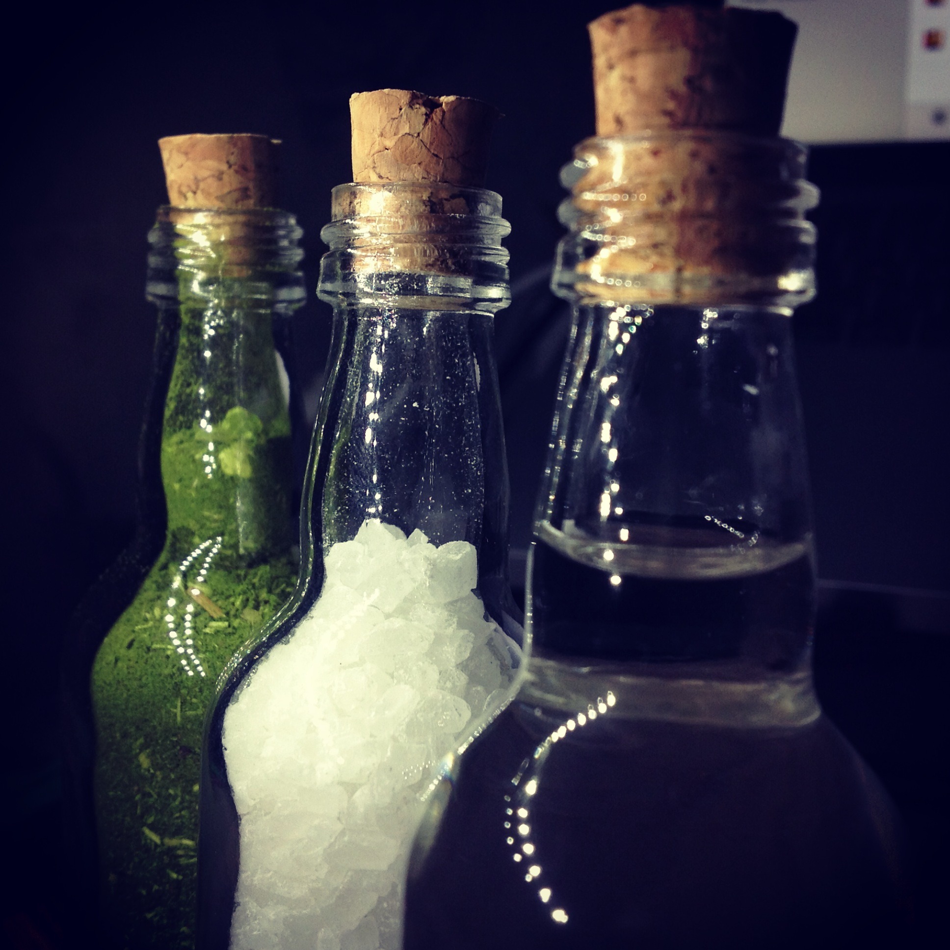 therapy, bottle, refreshment, no people, still life, water, 1080P, aromatherapy, treatment, transparent, indoors, glass, focus on foreground, table, essential, Phone HD Wallpaper
