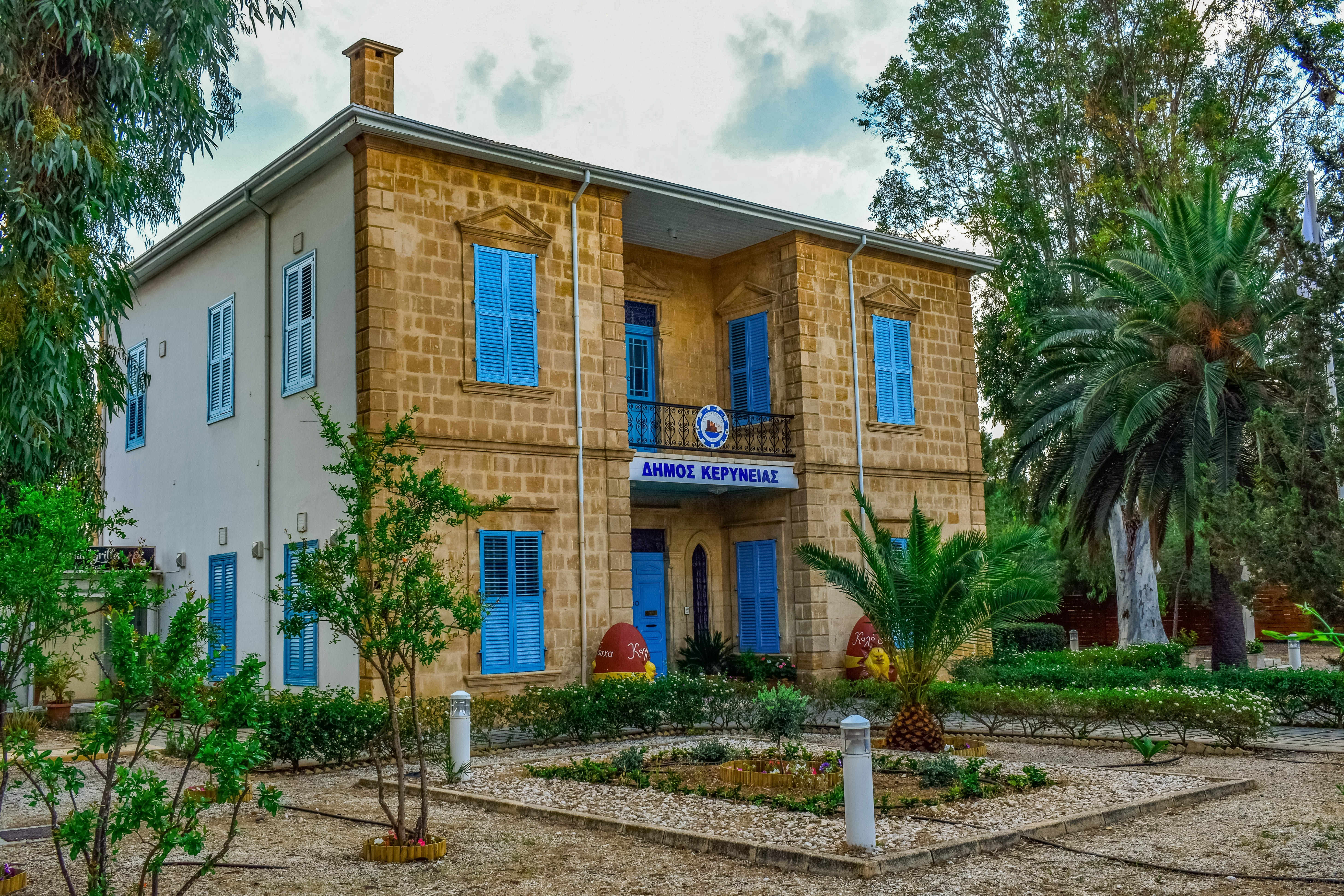 communication, cyprus, building, palm tree, building exterior, city, tropical climate, sign, kyrenia city hall, sky, built structure, residential district, HD Wallpaper