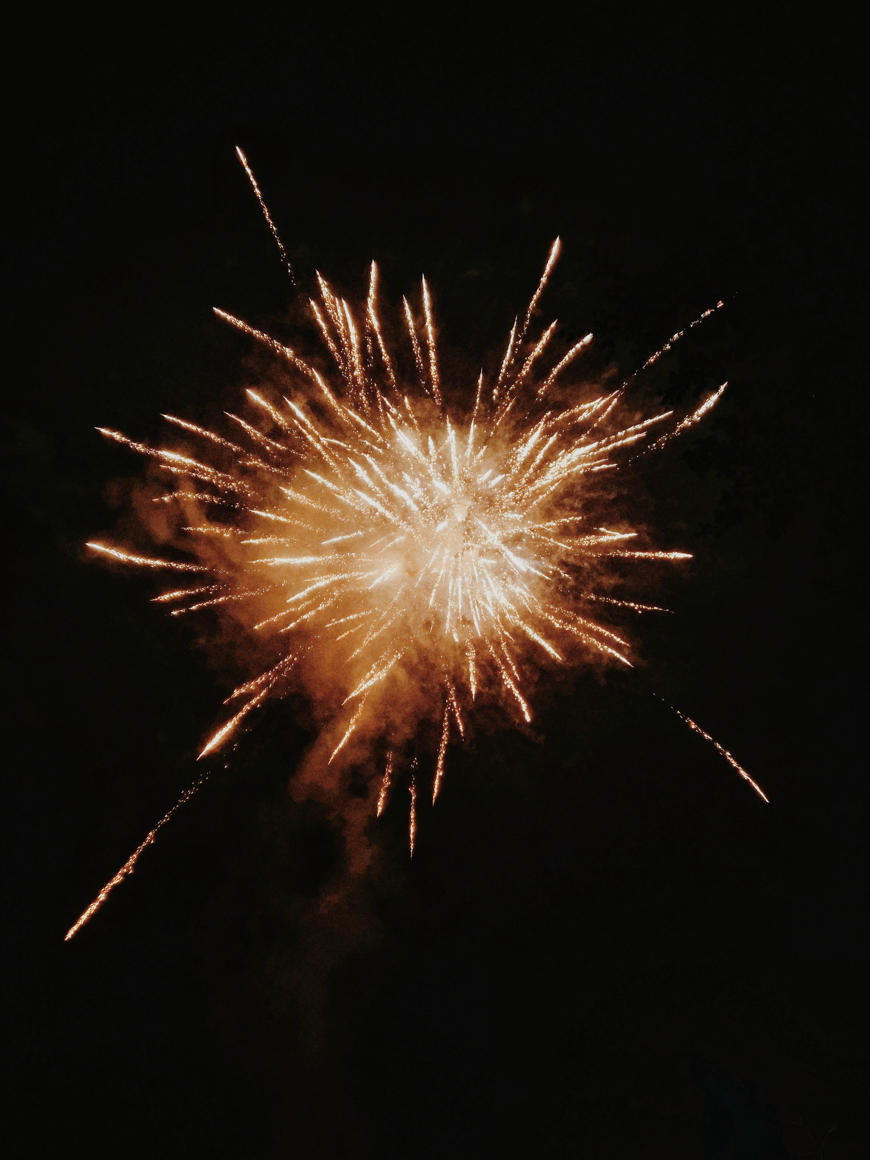nature, sparks, event, firework, night, 4K, burning, glowing, fireworks, single object, annual event, display, sparkler, arts culture and entertainment, Phone HD Wallpaper