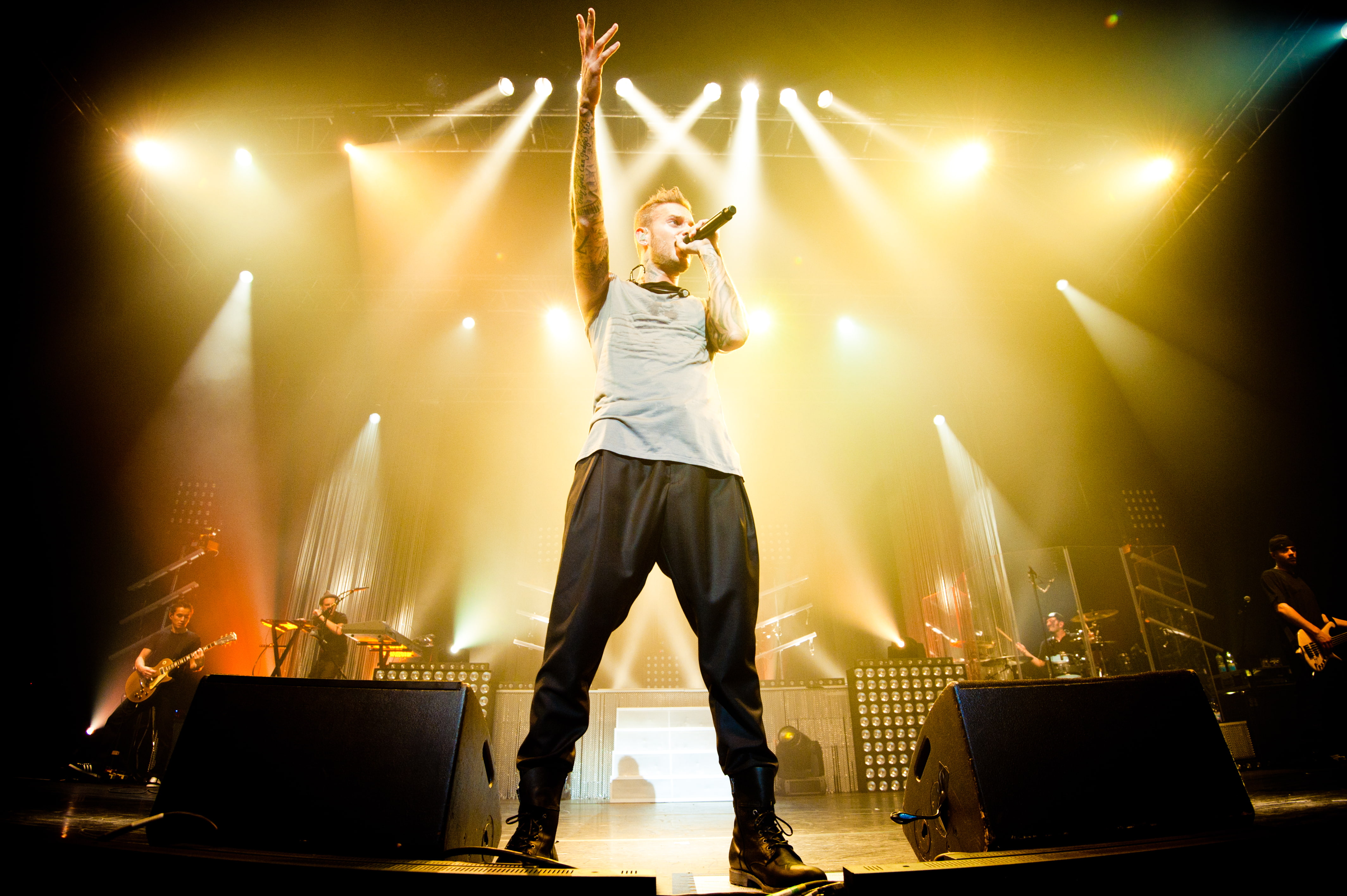 update tour, 4K, the Frenchman, rnb, singer, the audience, matt pokora, concert, HD Wallpaper