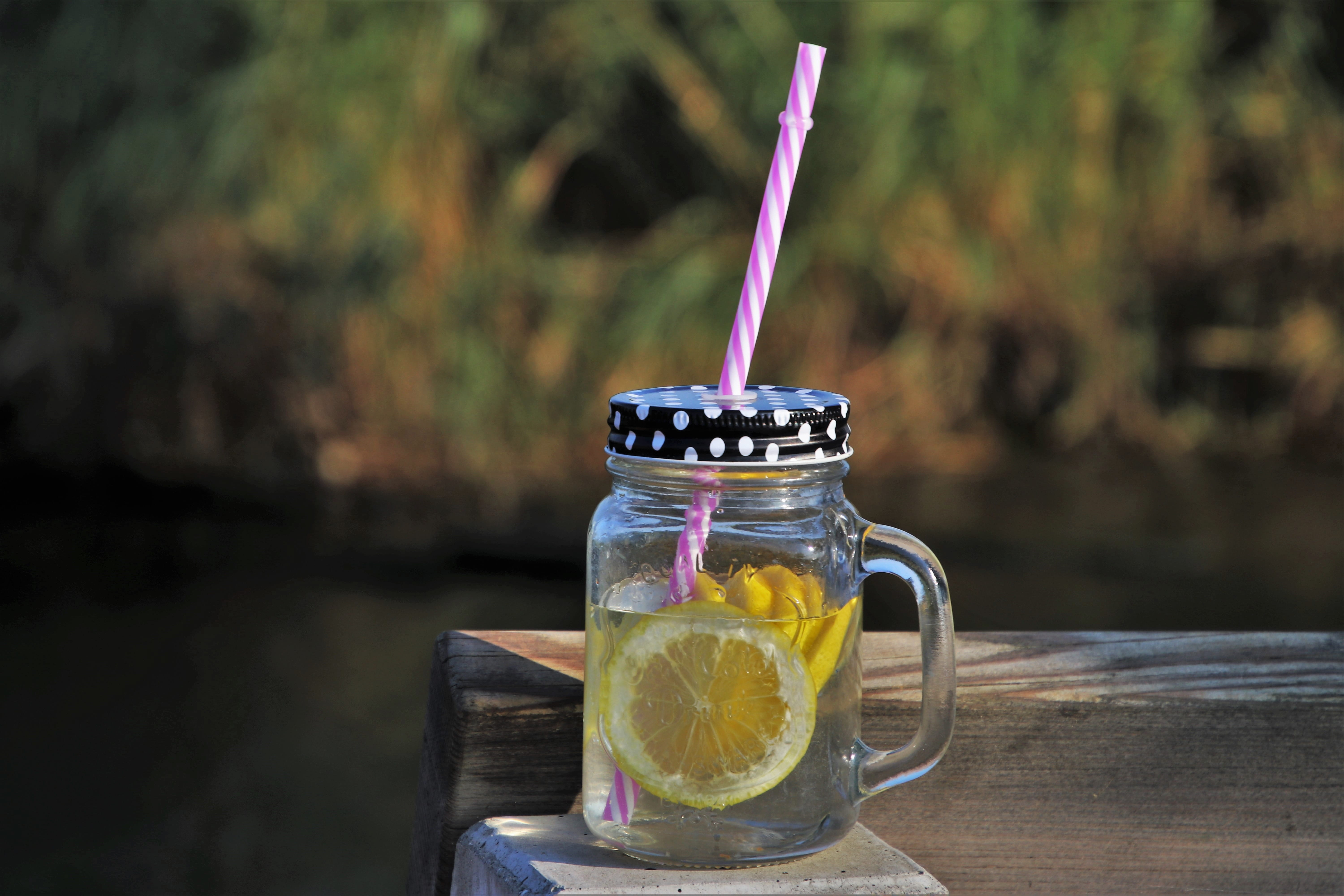 food, refreshing, alcohol, drinks, boiling hot, 5K, drink, household equipment, no people, lemon, herb, the drink, wood - material, lemon soda, table, HD Wallpaper