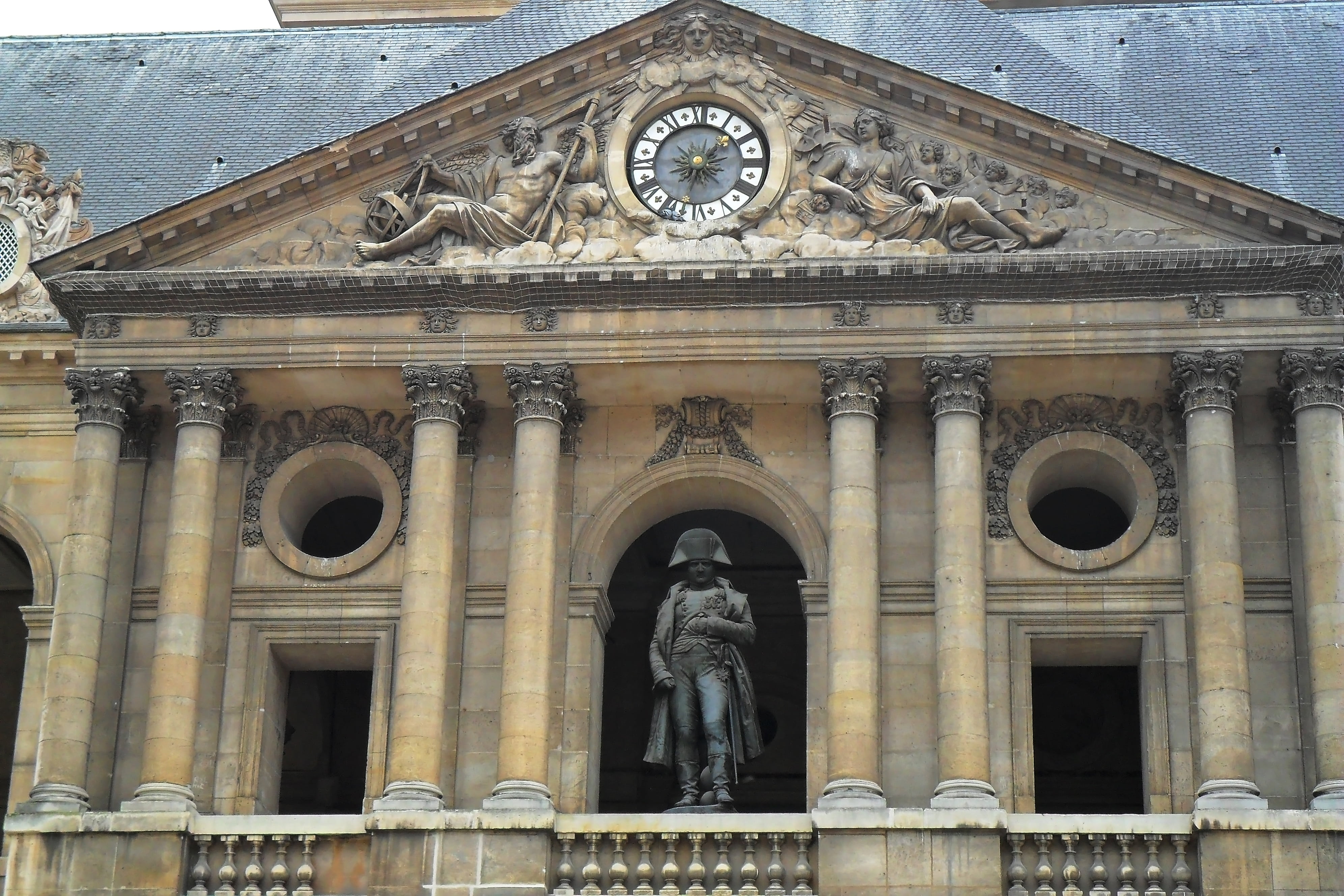 4K, aristocracy, the military, art and craft, kings, day, the war, sculpture, france, hospital, courtyard, les invalides, monarchs, monarchy, decorating, HD Wallpaper