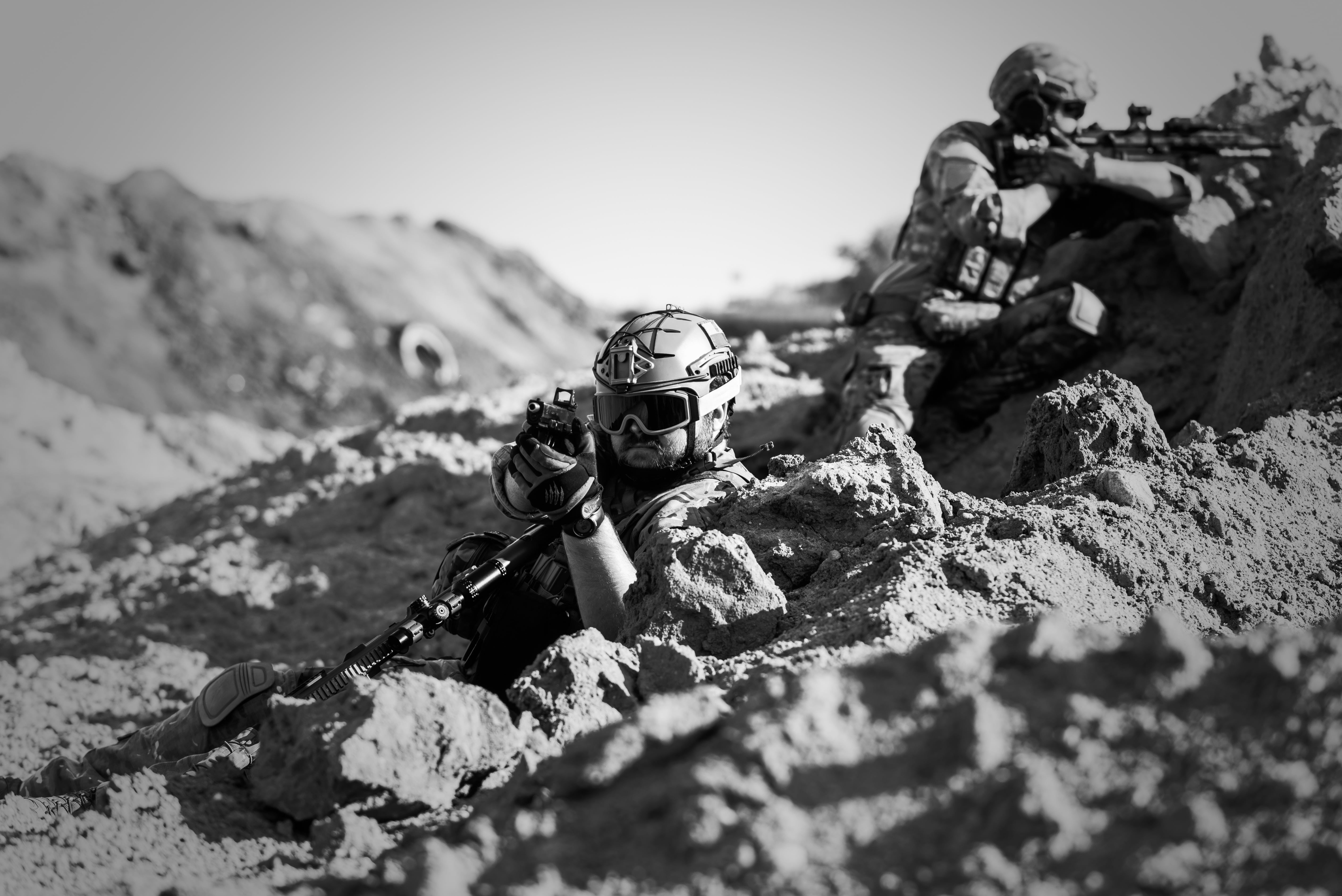 extreme, person, war, team, sign, effort, outdoors, young, smoke, sport, men, rifle, clothing, desert, action, group, adventure travel, man, lifestyle, HD Wallpaper