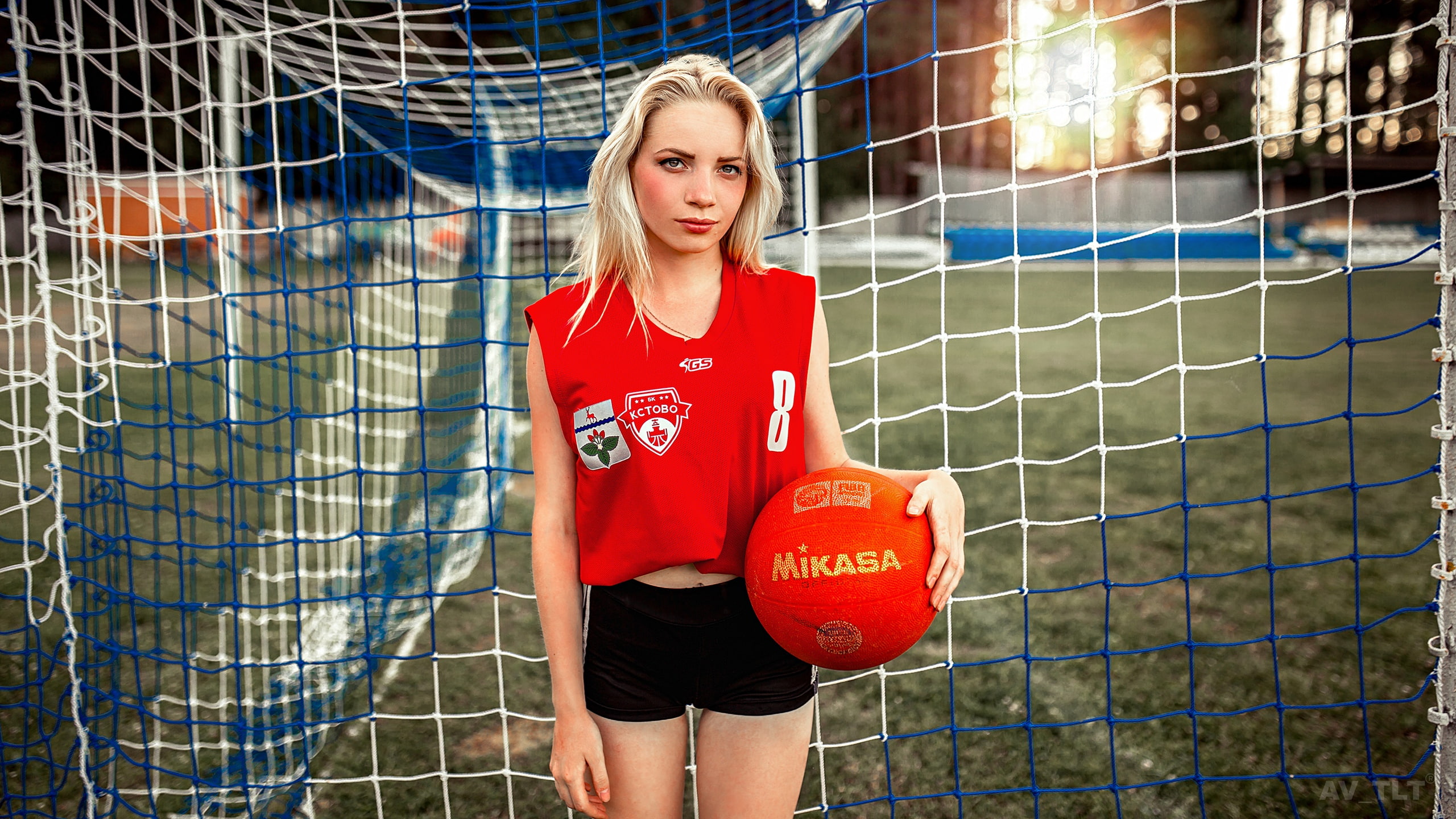 soccer pitches, women, standing, belly, depth of field, beautiful woman, one person, women outdoors, blonde, short shorts, shorts, model, Aleksandr Suhar, HD Wallpaper
