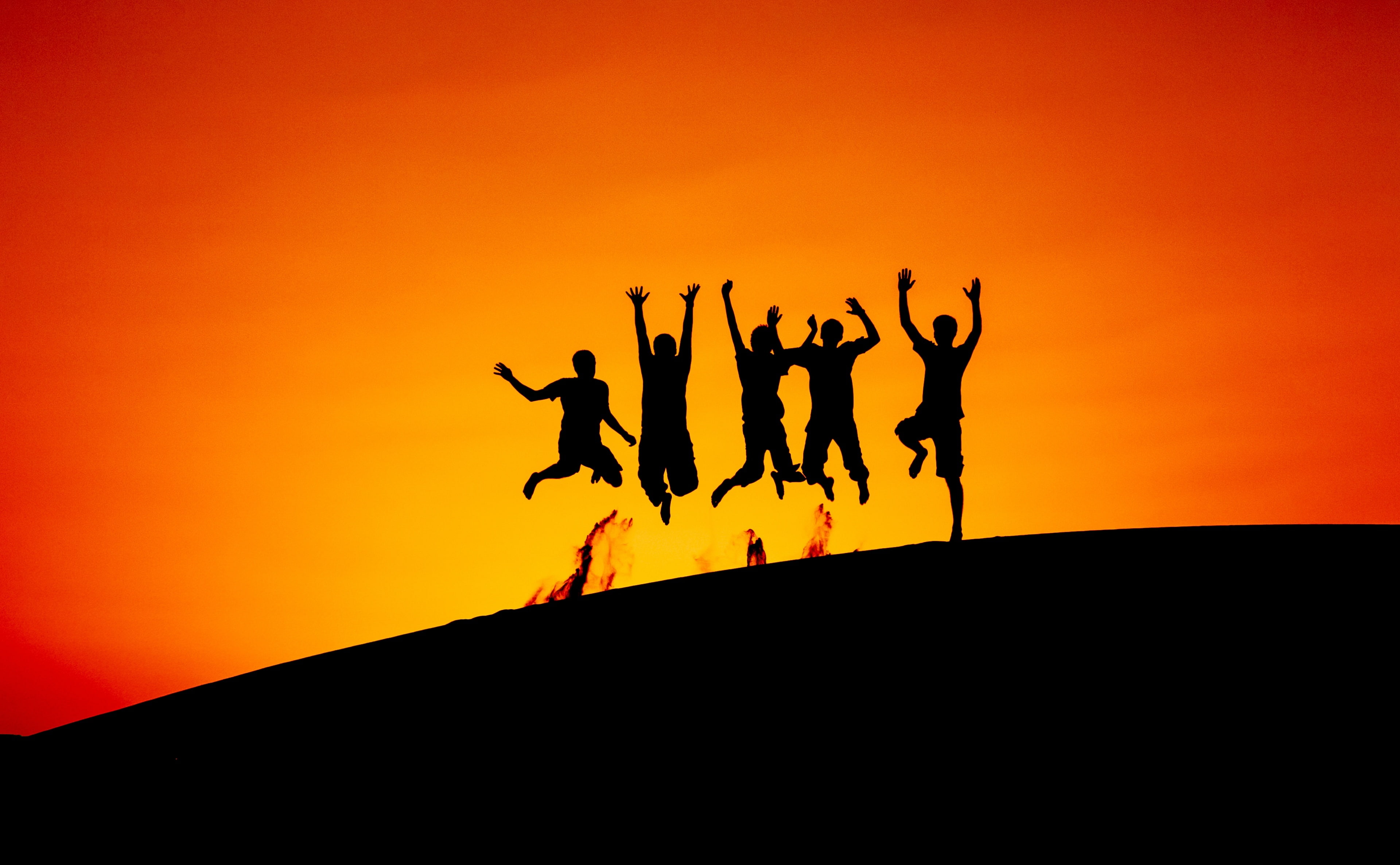 leisure activity, men, Vacation, Color, 4K, sky, human arm, person, Silhouette, group of people, full length, togetherness, lifestyles, Orange, persons, HD Wallpaper