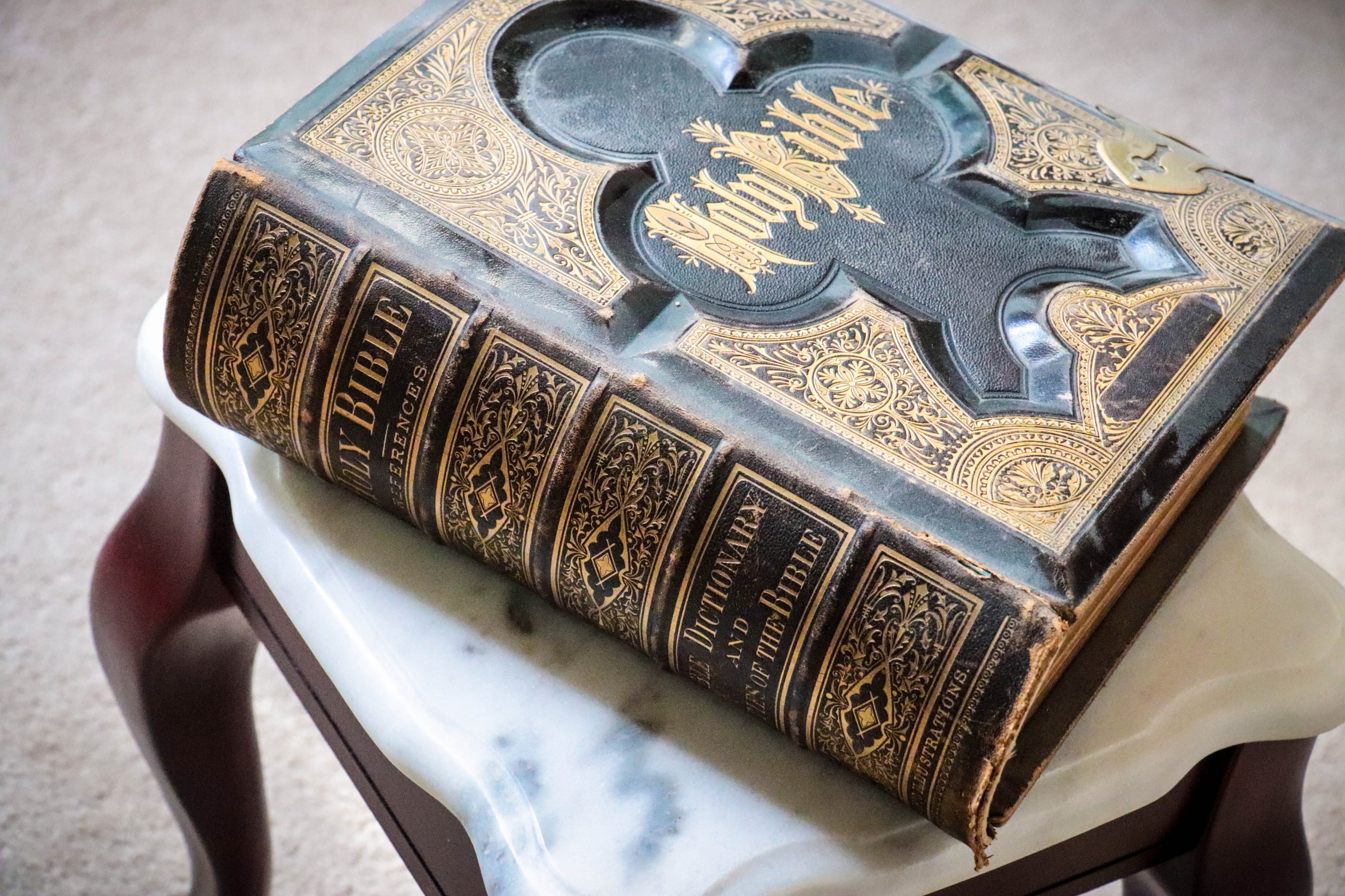 education, human hand, publication, christianity, ancient text, testament, day, belief, 5K, sacred, hand, christian, old bible, religion, close-up, focus on foreground, HD Wallpaper