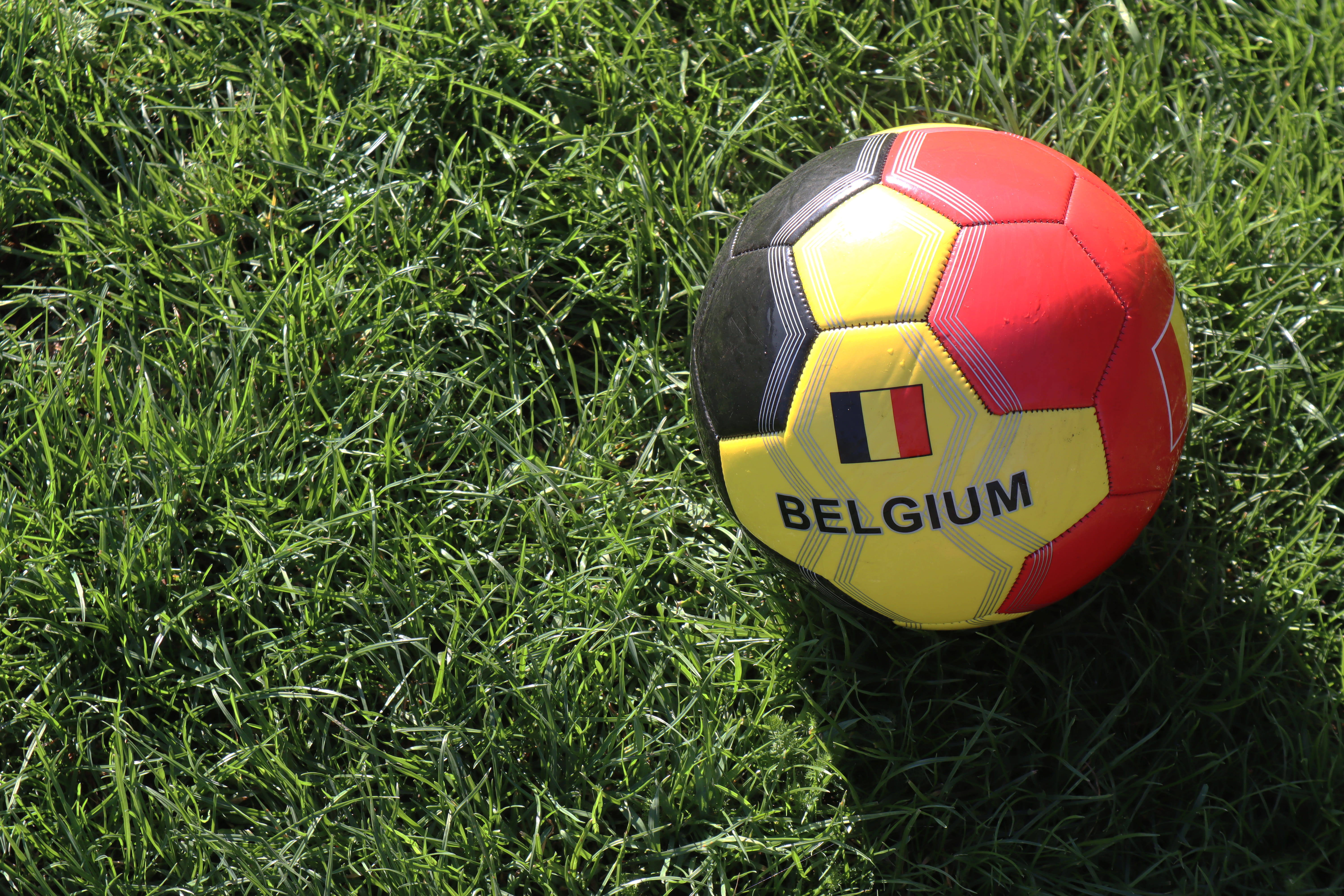 no people, yellow, football, human, text, team sport, plant, person, soccer, grass, sports, green color, land, united kingdom, ball, london, team, sphere, HD Wallpaper