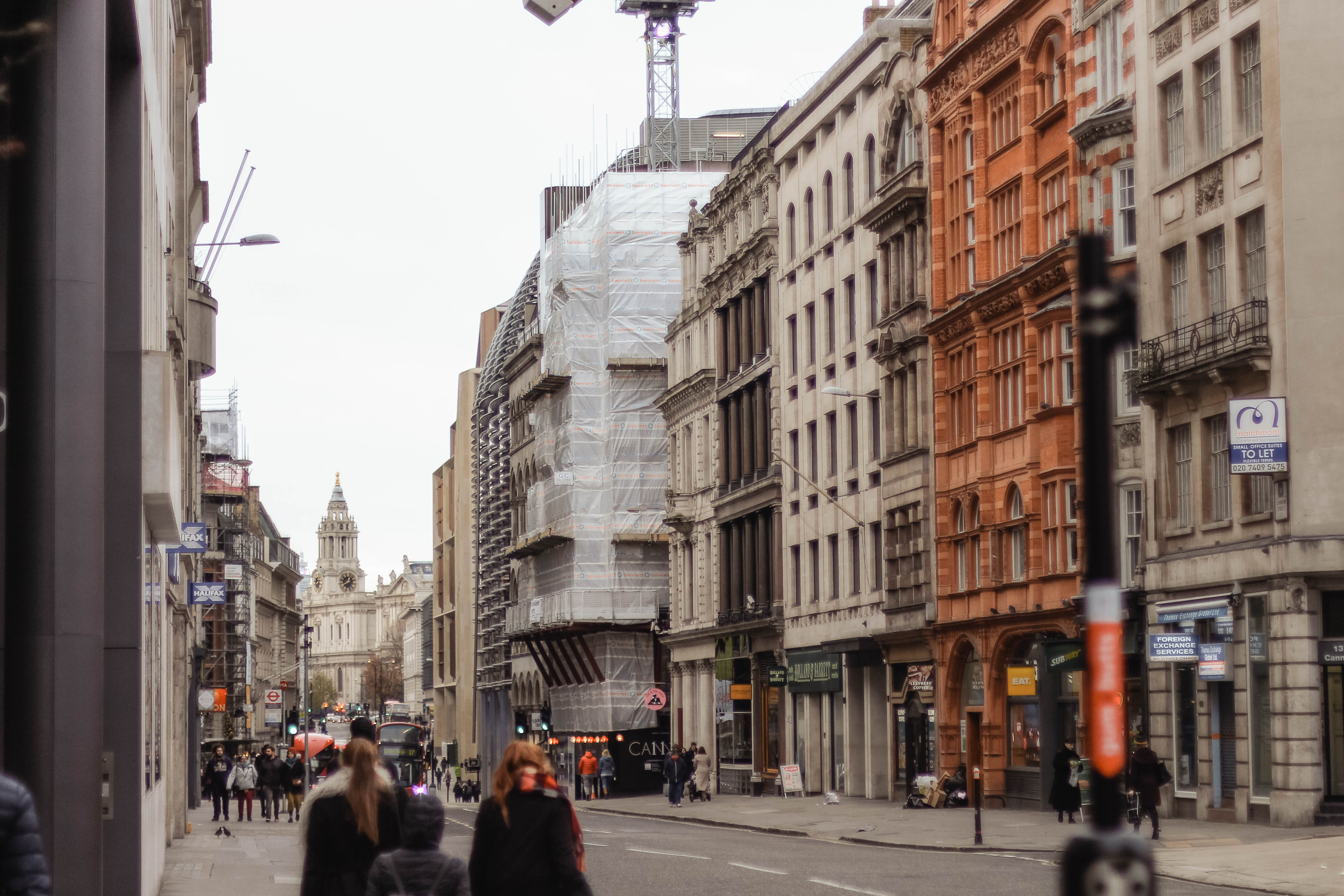 city, crowd, built structure, alleyway, street, people, city life, sky, pedestrian, day, united kingdom, london, road, human, neighborhood, women, intersection, HD Wallpaper