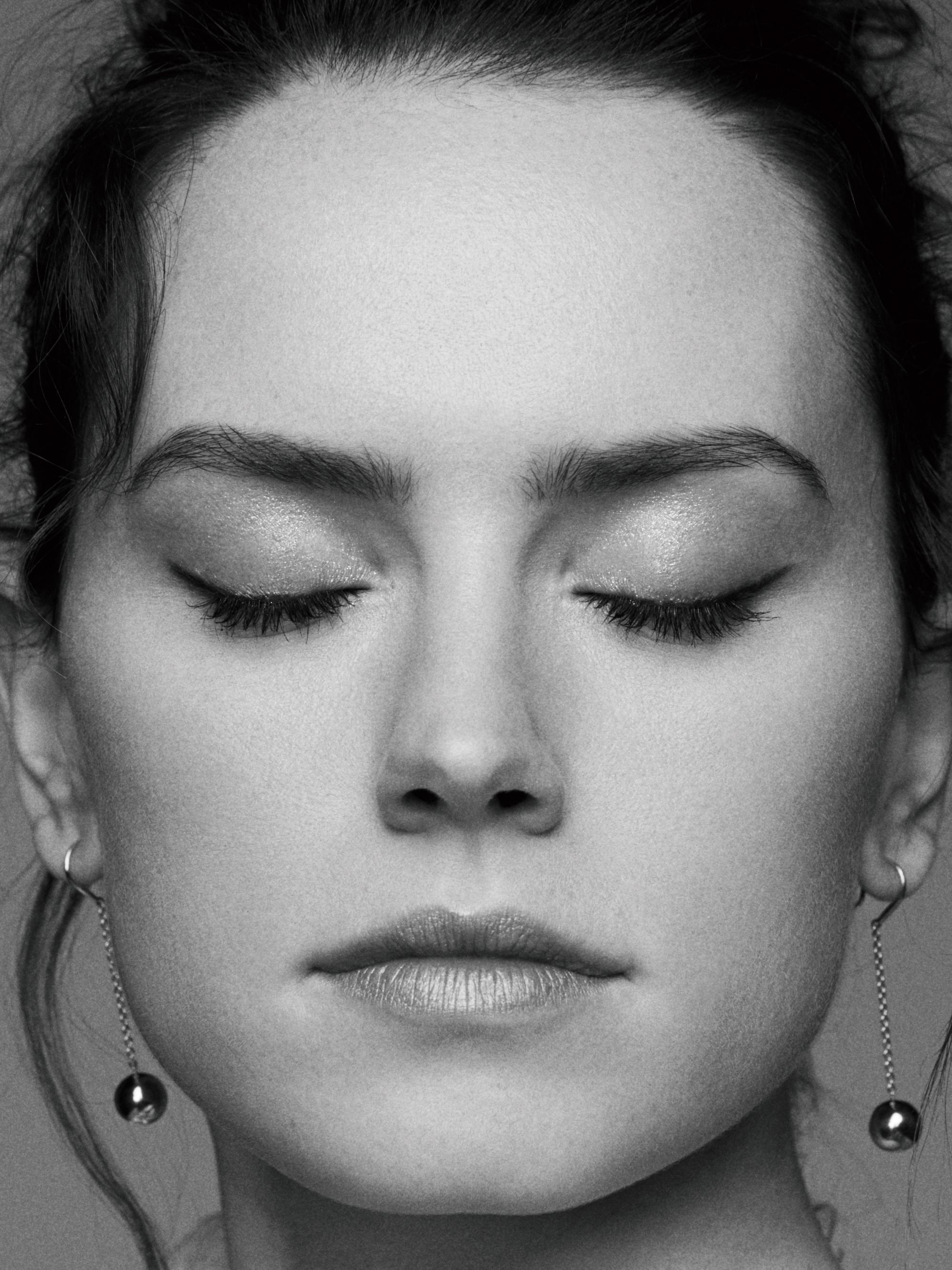 Daisy Ridley, monochrome, 2K, women, actress, celebrity, Phone HD Wallpaper