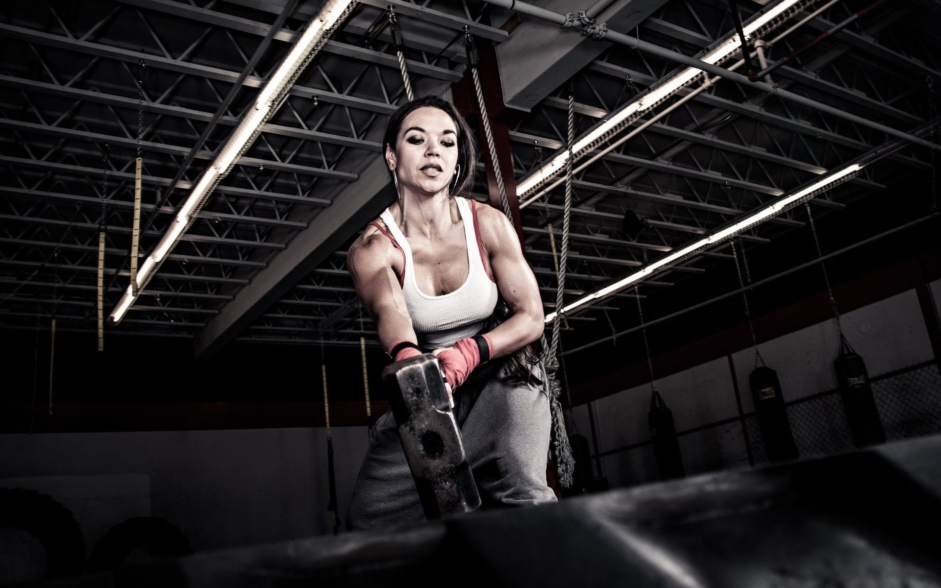 women, 1080P, three quarter length, real people, beautiful woman, CrossFit, sport, leisure activity, young women, hammer, looking at camera, front view, HD Wallpaper
