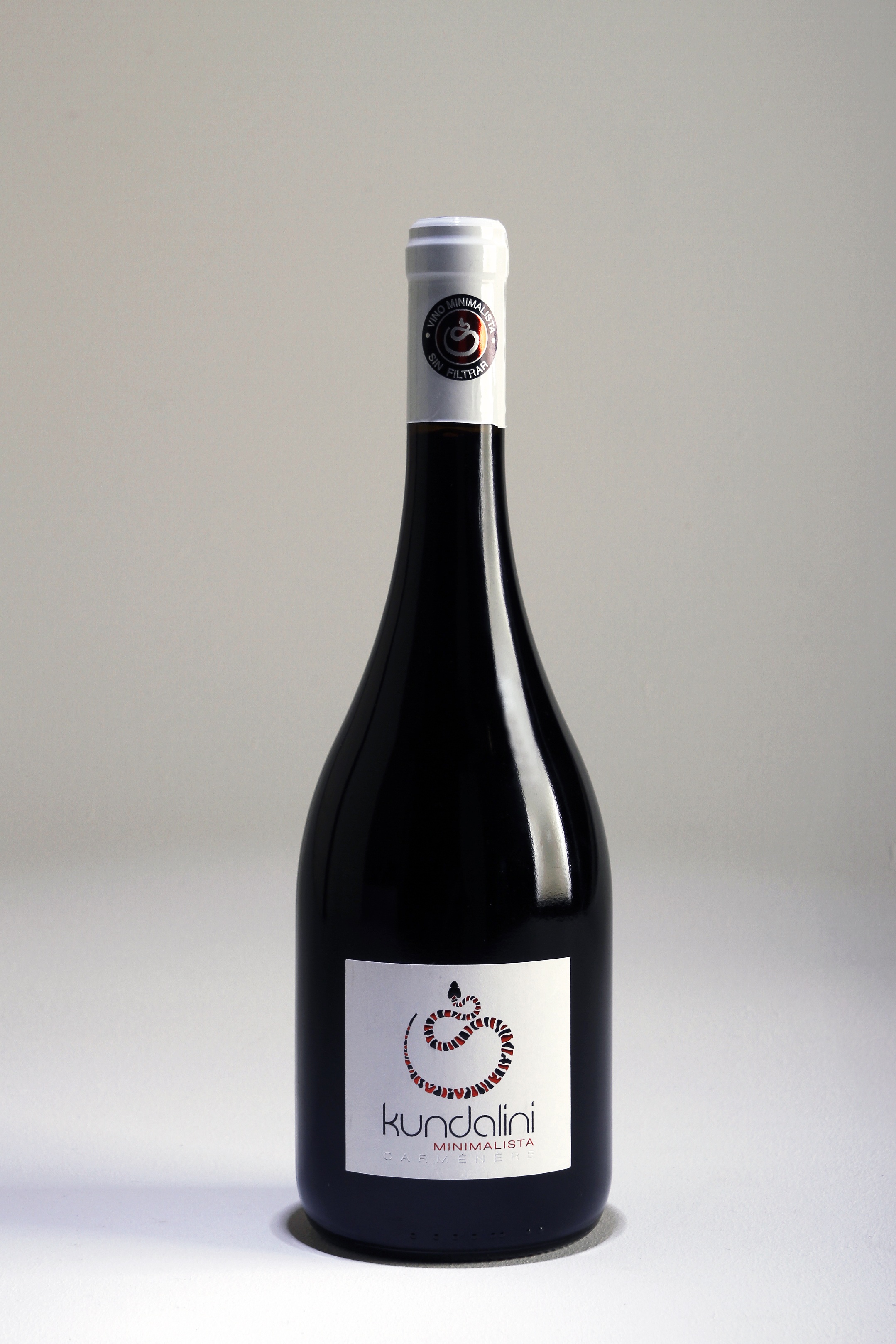 indoors, 2K, white, container, surface, kundalini, wine bottle, drink, food and drink, close-up, assembly, red wine, still life, label, white background, Phone HD Wallpaper