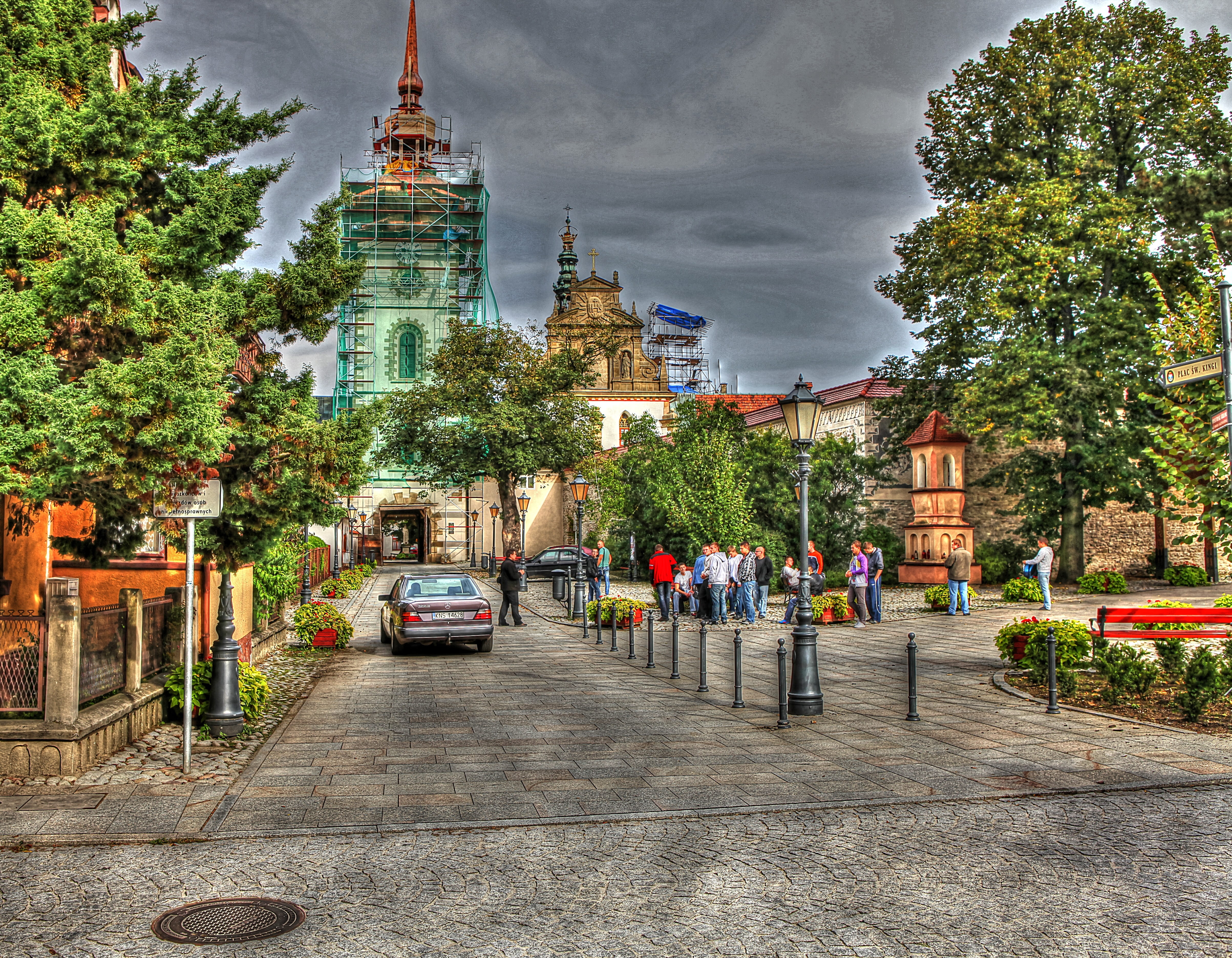 catholicism, street, confession, car, church, stary sącz, carmelite, building exterior, group of people, architecture, gateway, Monastery, tree, day, karmelitanki, HD Wallpaper