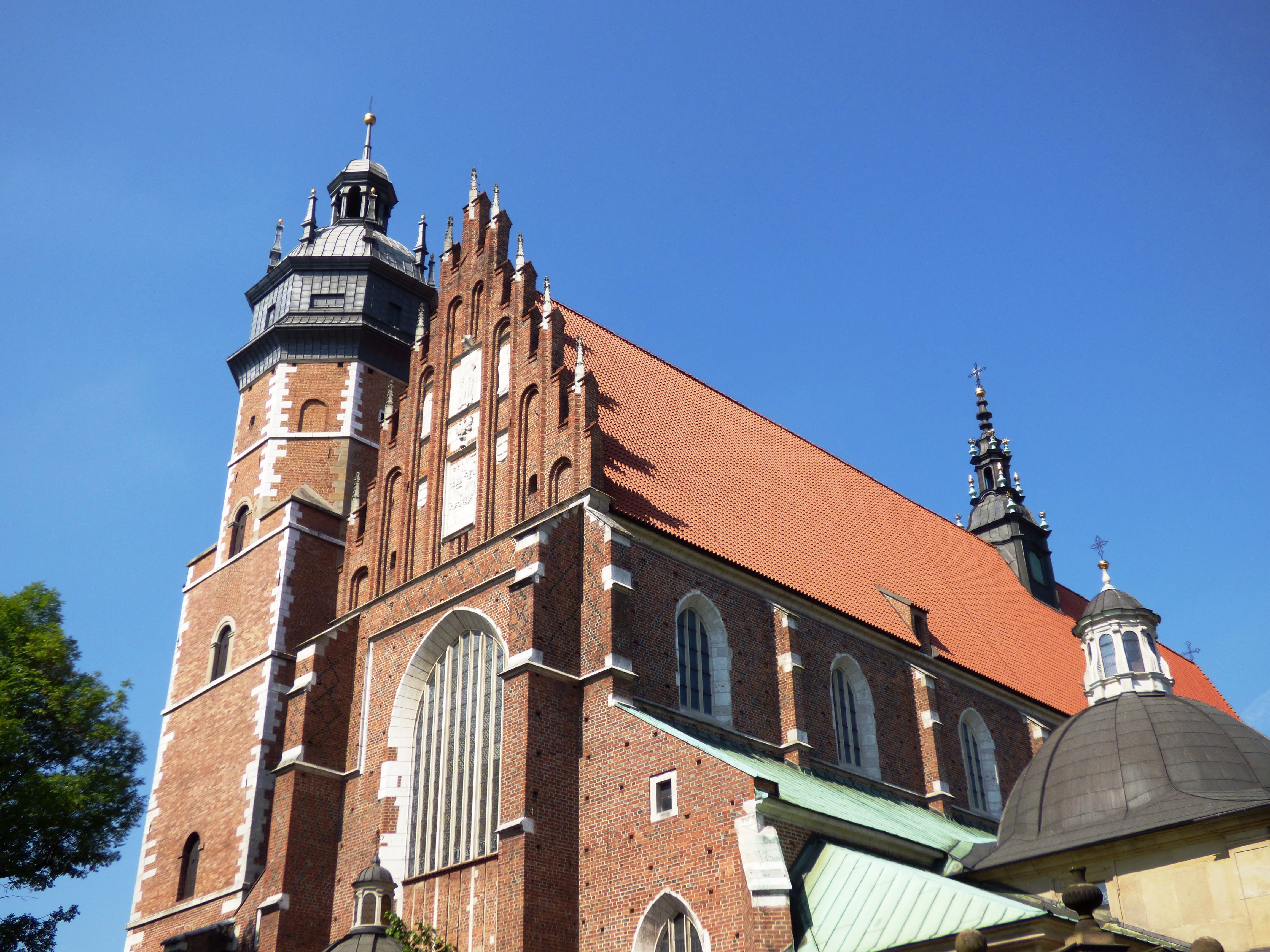 tower, Church, built structure, no people, blue, city, architecture, building exterior, building, 4K, spire, Monument, outdoors, poland, gothic style, HD Wallpaper