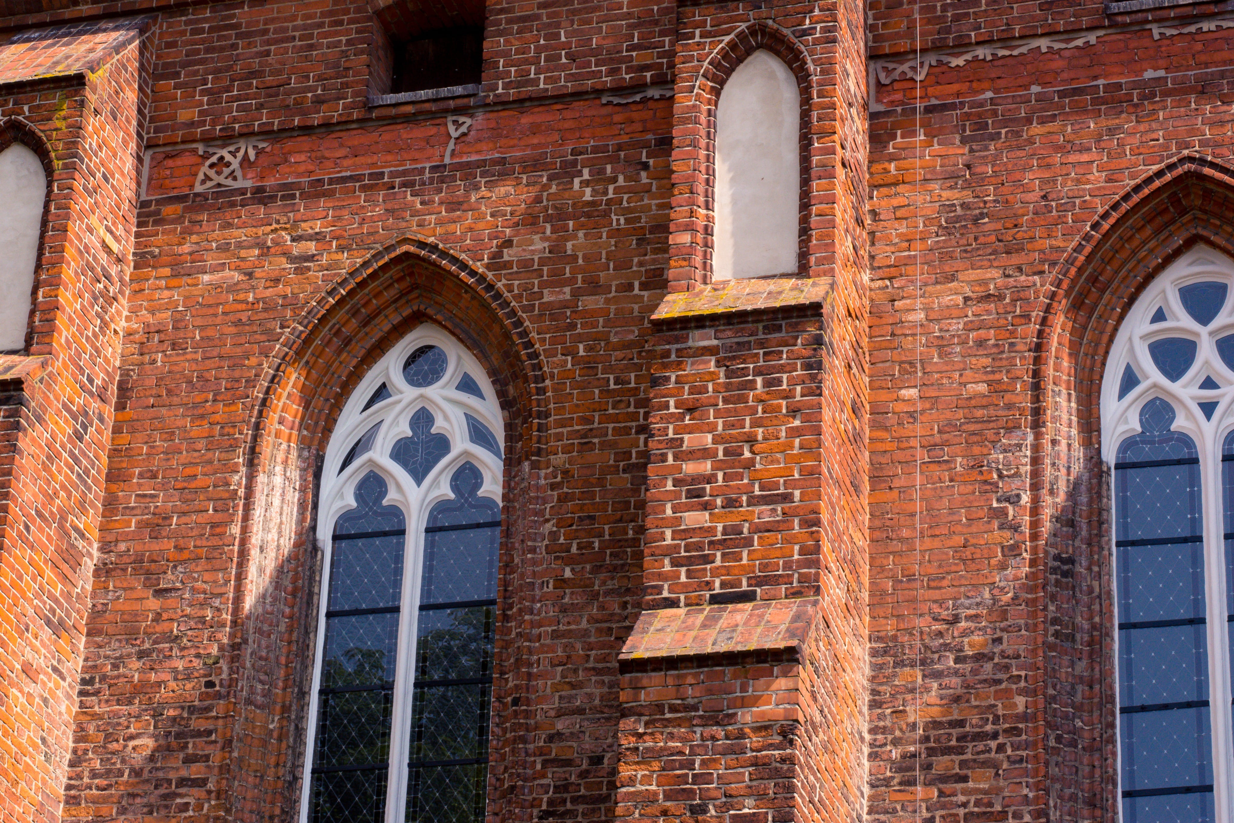 brick, the window, monument, day, the basilica, old, building, faith, outdoors, low angle view, brick wall, sacral, tourism, gothic, 4K, arch, the cathedral, HD Wallpaper