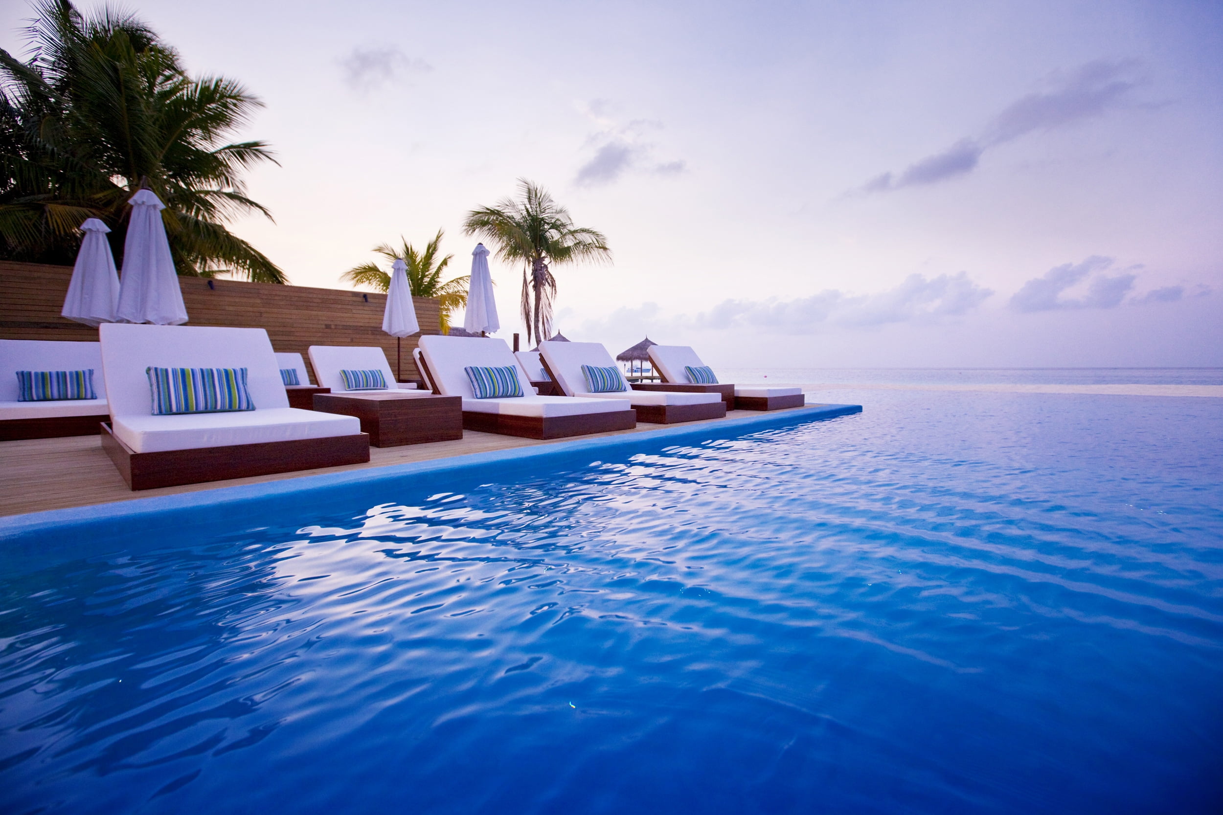 beauty In Nature, sand, travel Destinations, day, relaxation, sunlight, horizon over water, plant, tree, island, idyllic, travel, holiday Villa, lounge Chair, HD Wallpaper