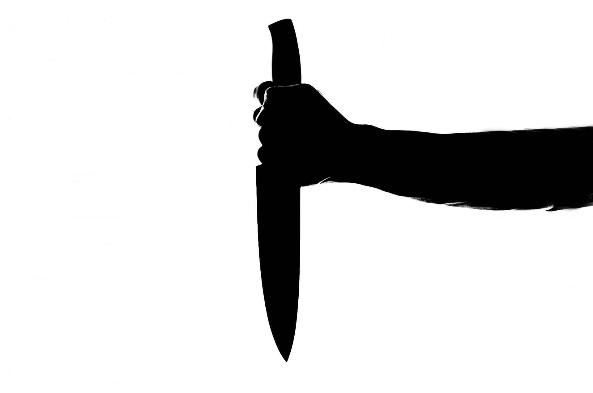 weapon, one person, horror, death, hold, knife - Weapon, human body part, malice, murder, deadly, big, studio shot, dagger, long, aggression, arm, gun, HD Wallpaper