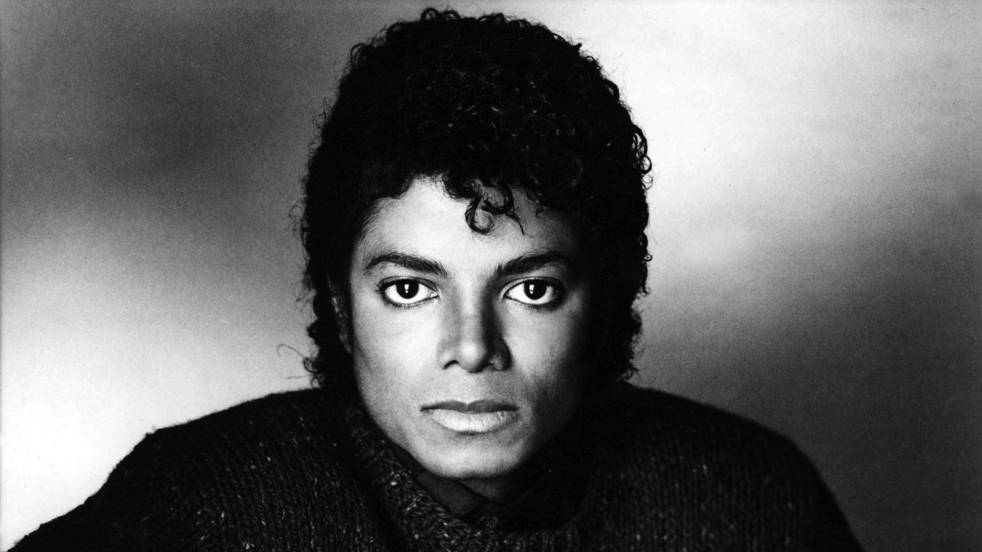 casual clothing, looking at camera, young adult, curly hair, body part, portrait, lifestyles, front view, Michael Jackson, real people, close-up, one person, HD Wallpaper