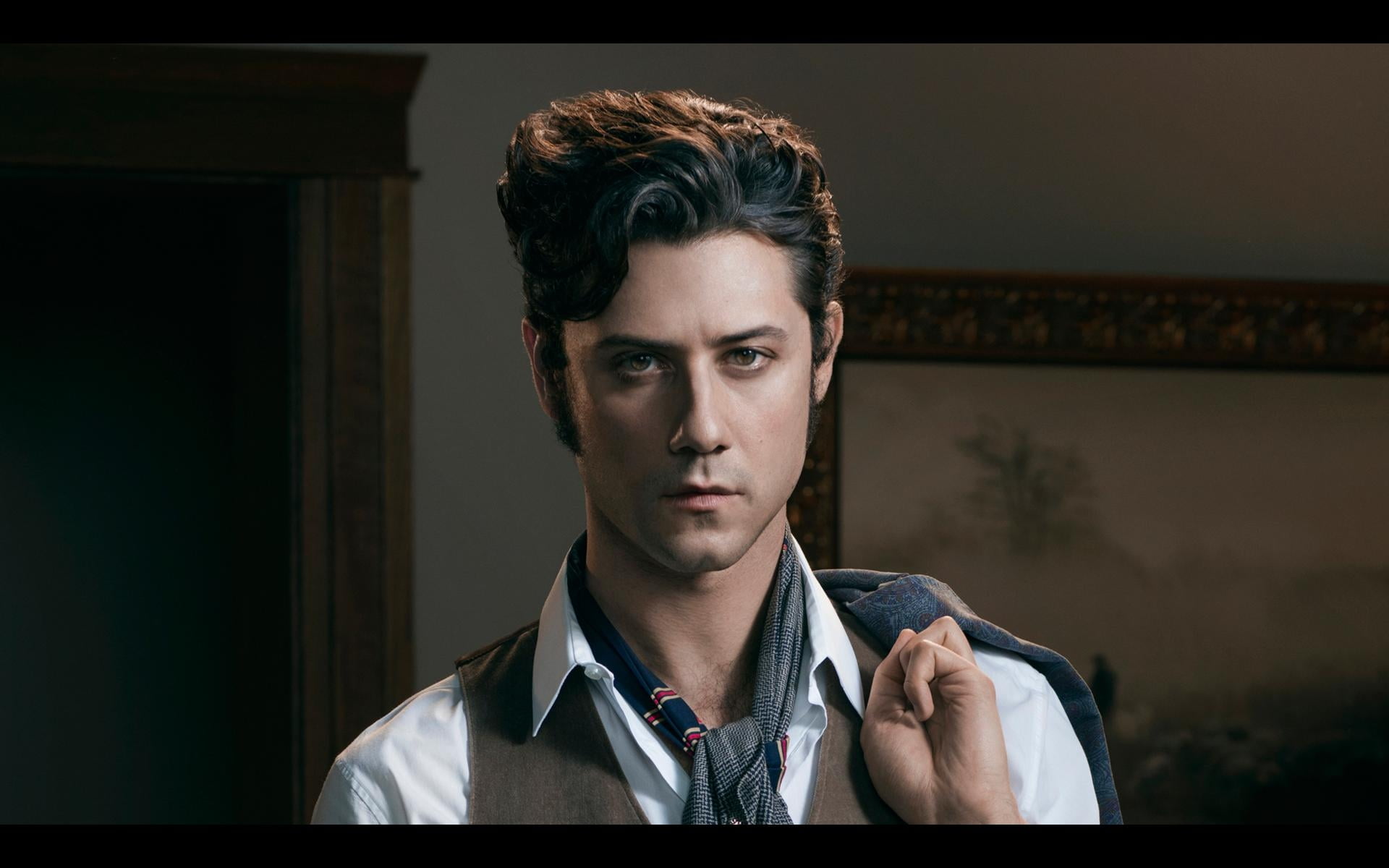 1080P, hair, actor, one person, front view, eliot, looking at camera, portrait, man, headshot, tv series, young men, serious, beautiful people, the magicians, HD Wallpaper