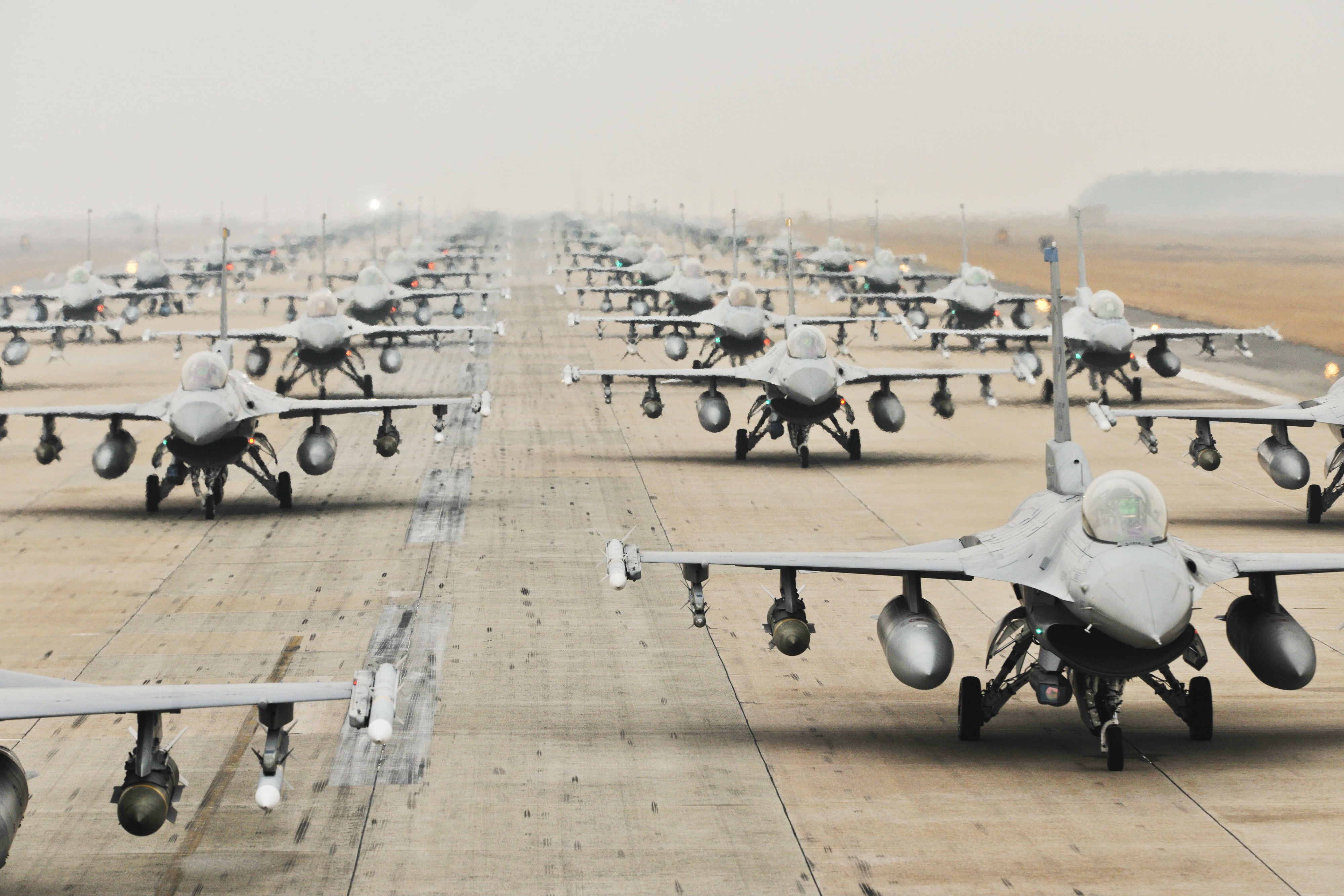 oven, military, no people, air vehicle, transportation, white, gas, aircraft, nature, travel, animal themes, airport runway, airport, range, animal, outdoors, HD Wallpaper