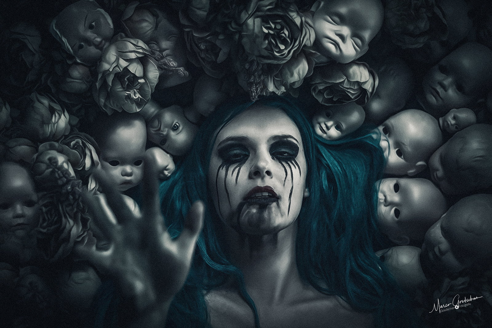 headshot, people, baby, group of people, happiness, child, spooky, young adult, emotion, indoors, women, girls, 500px, young women, mouth open, real people, HD Wallpaper