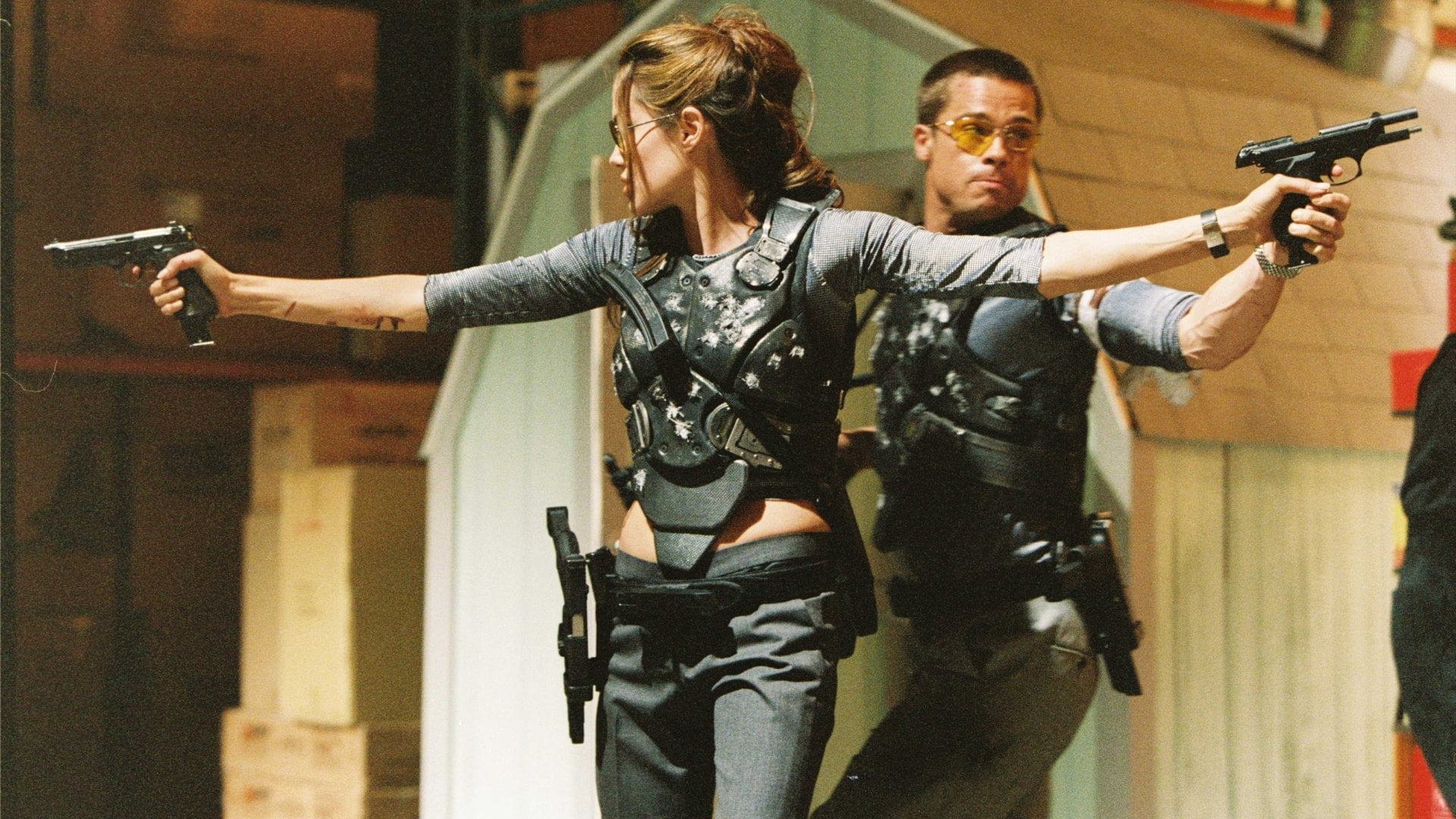 crime, Mr. and Mrs. Smith, government, warning sign, social issues, Angelina Jolie, sign, security, aggression, communication, handgun, young women, Brad Pitt, HD Wallpaper