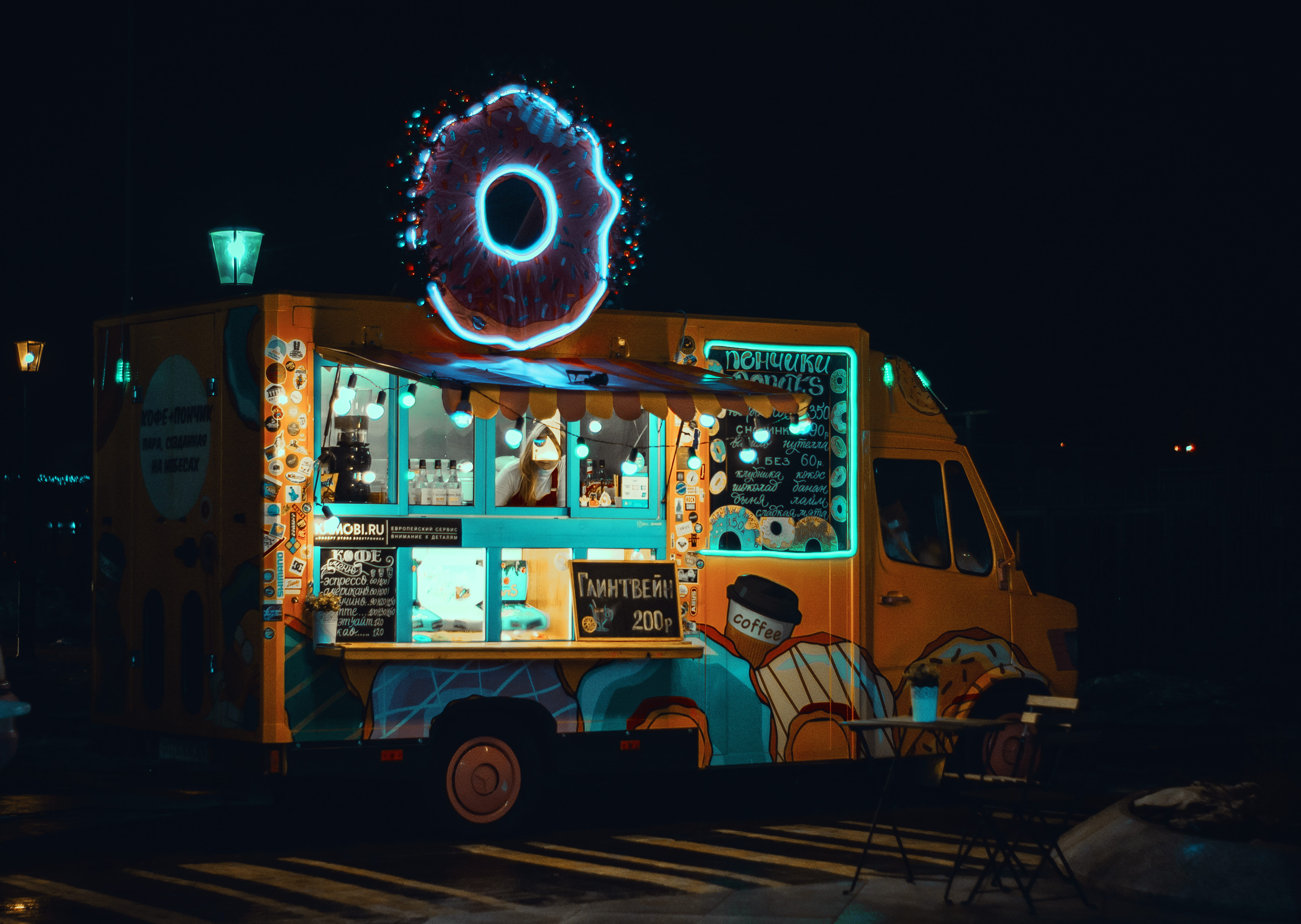 built structure, architecture, truck, mode of transportation, nature, 5K, car, illuminated, neon sign, no people, land vehicle, vehicle, building exterior, HD Wallpaper