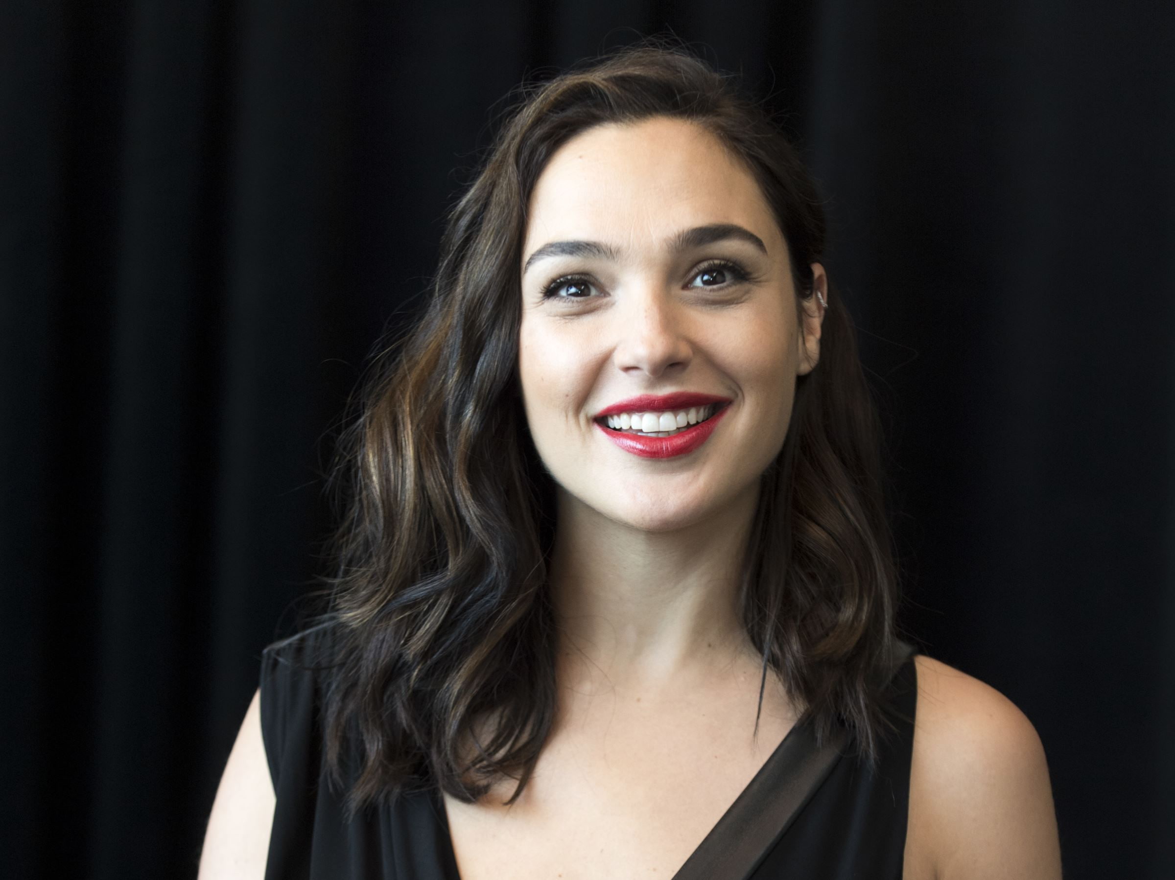 happy, actress, women, 1080P, lipstick, smiling, Gal Gadot, HD Wallpaper