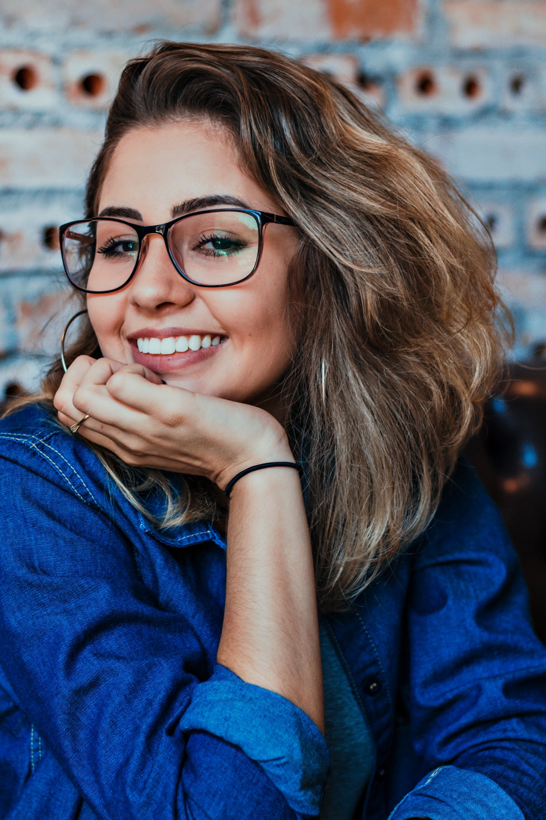 hair, emotion, eyeglasses, young adult, adult, glasses, happiness, teeth, headshot, one person, positive emotion, women, smiling, cheerful, beauty, women with glasses, Phone HD Wallpaper