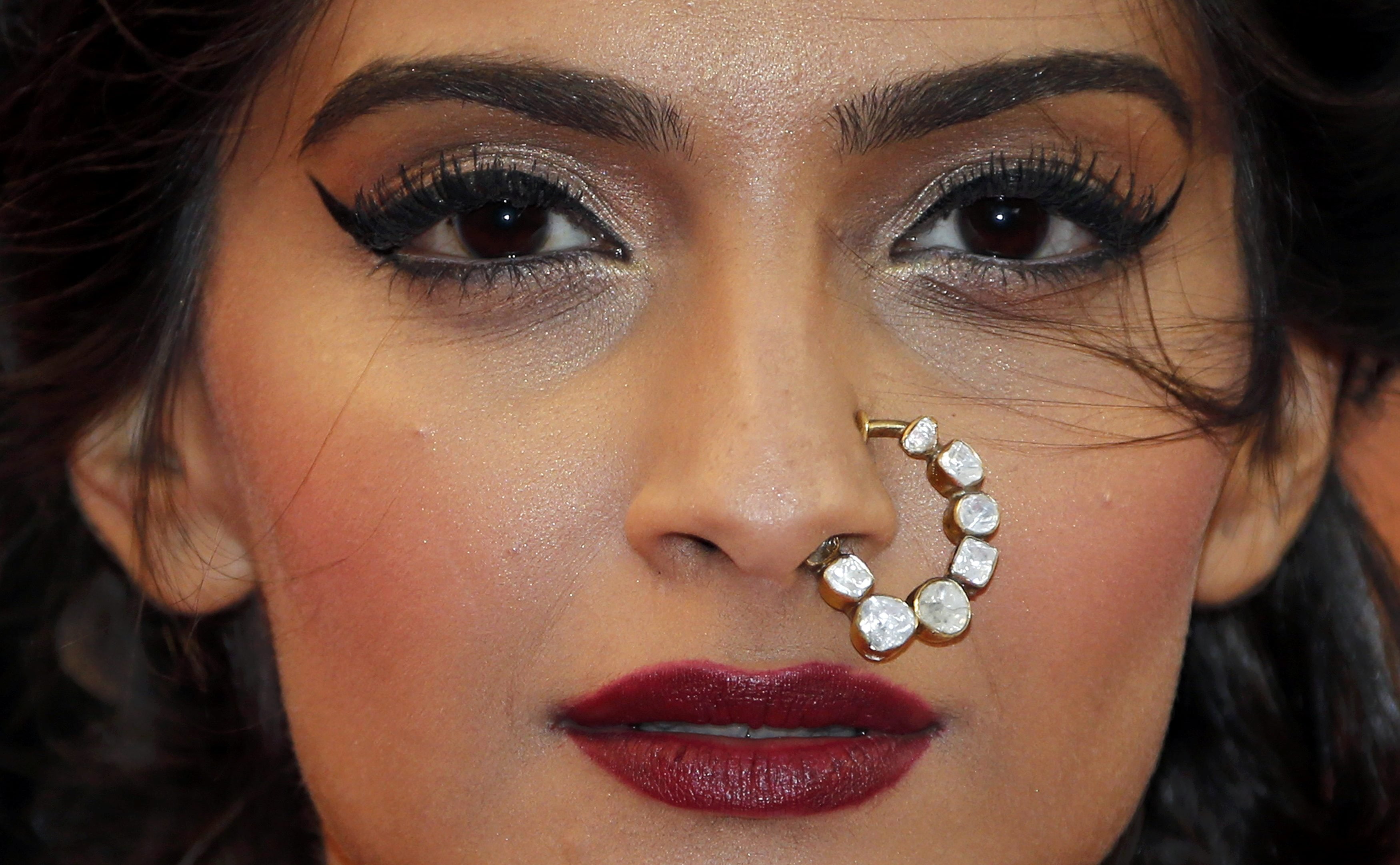 indian, sonam, kapoor, 2K, actress, model, HD Wallpaper