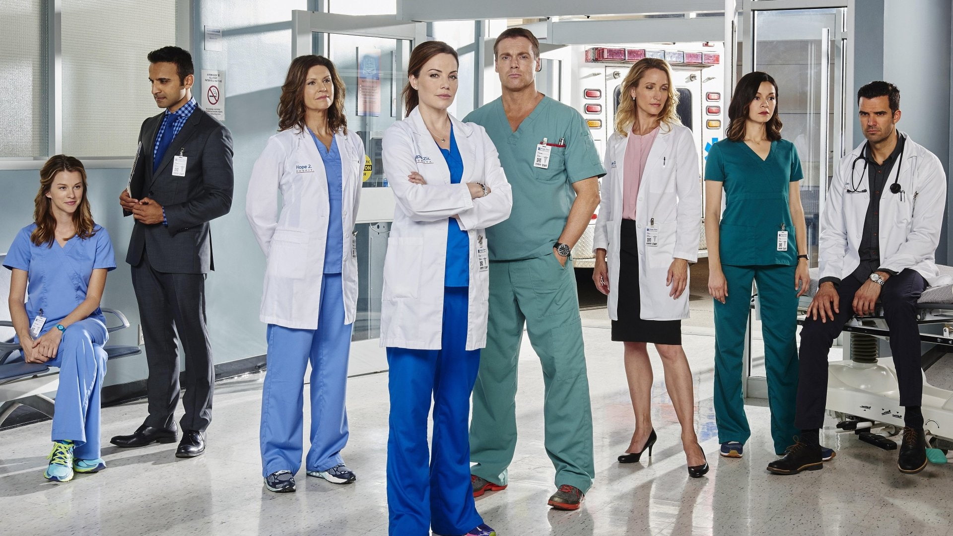 Saving Hope, TV Show, Julia Taylor Ross, Erica Durance, Michael Shanks, Daniel Gillies, 1080P, Wendy Crewson, HD Wallpaper