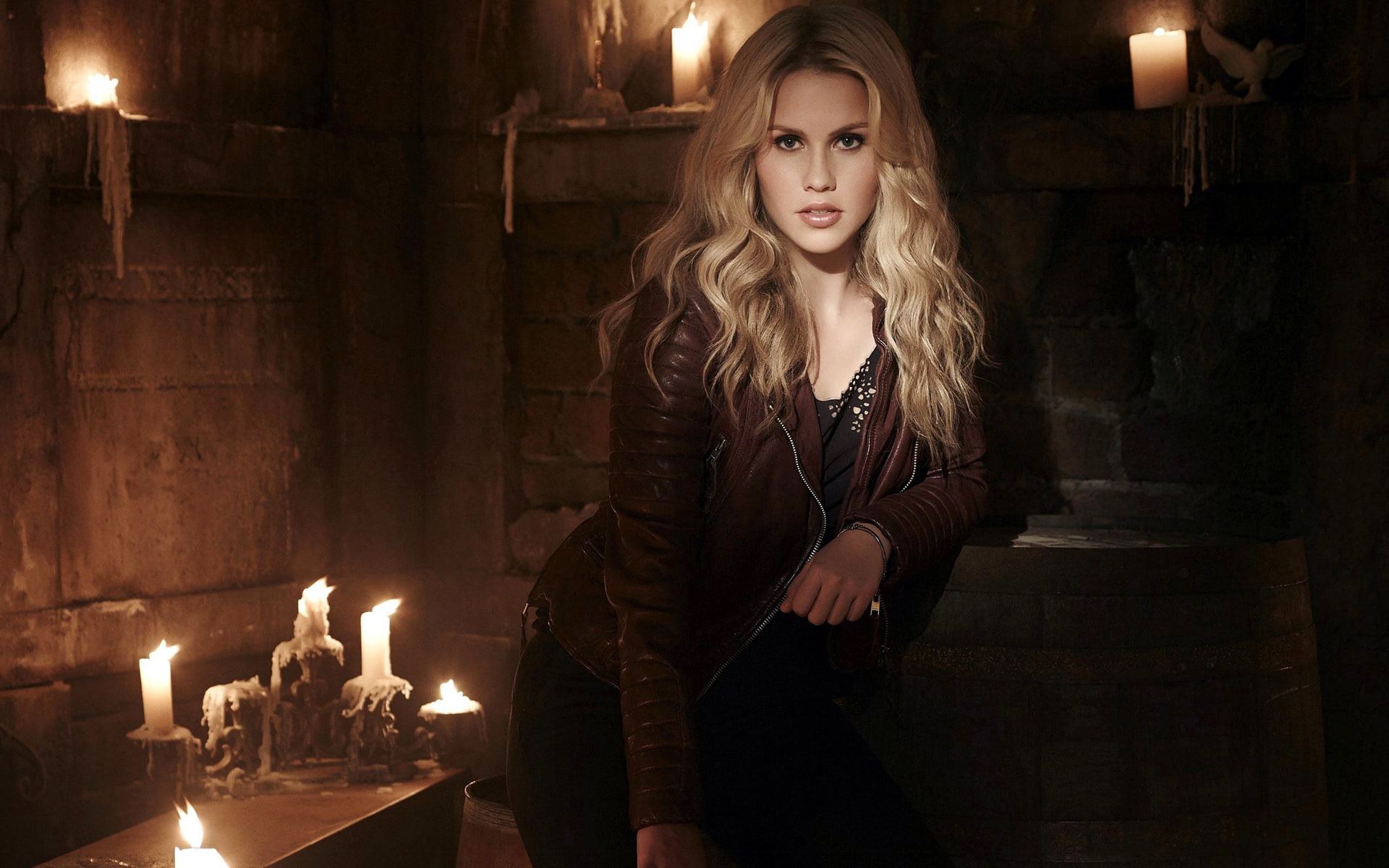Claire, Holt, 1080P, HD Wallpaper
