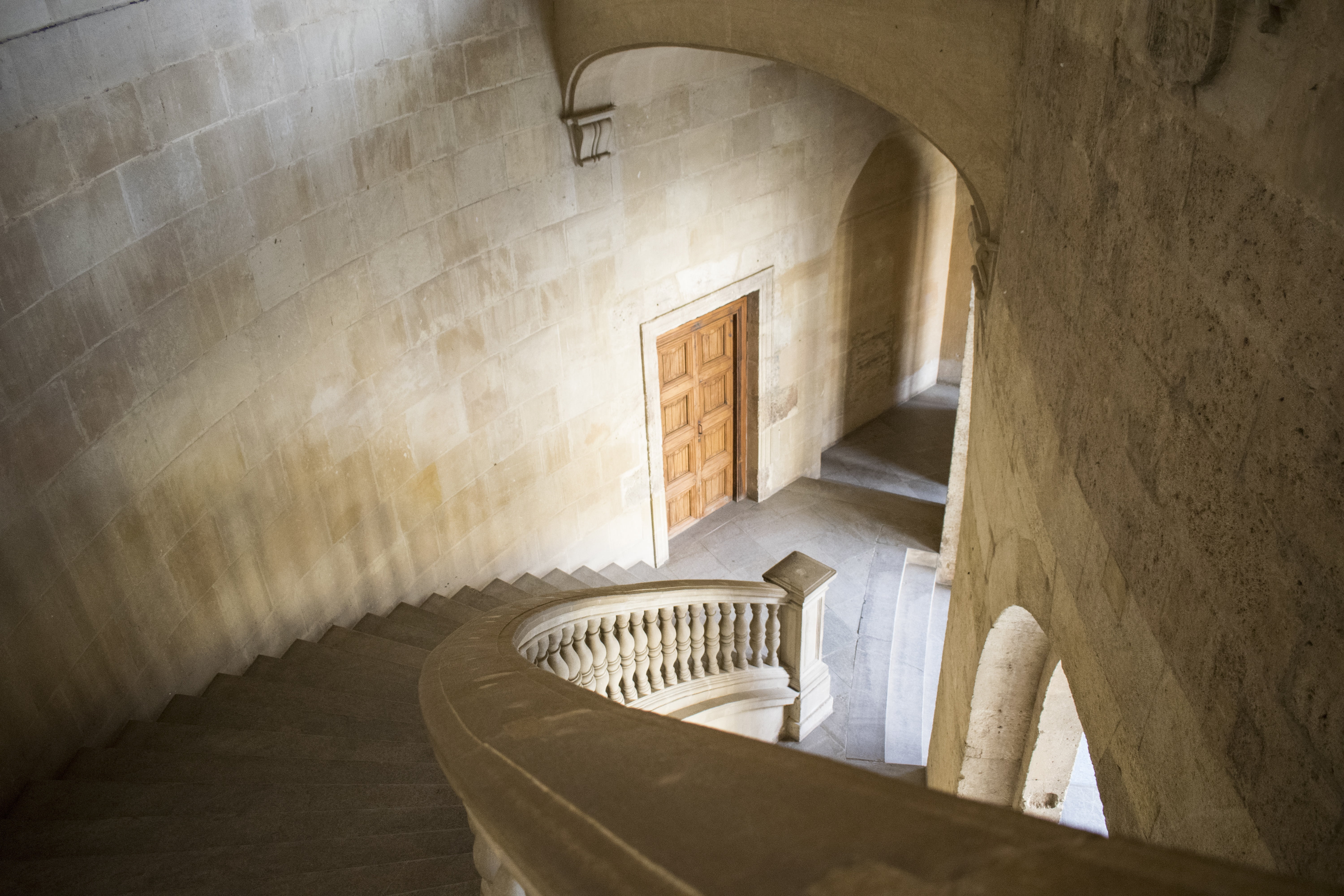 architecture, old, wall, andalusia, distance, window, steps and staircases, built structure, history, staircase, railing, ancient, pact, door, closed, granada, HD Wallpaper