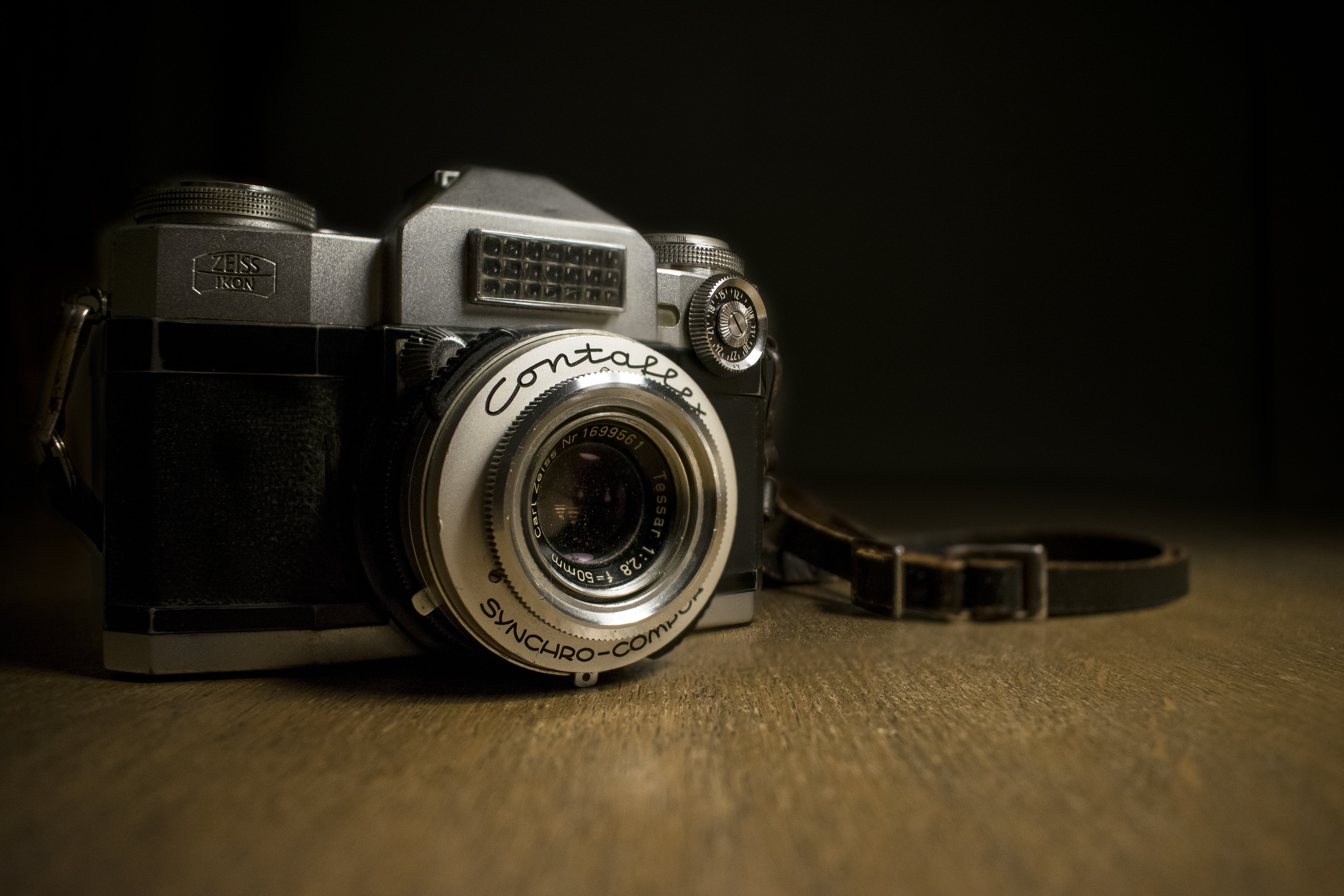 black background, black color, slr camera, 5K, lens - eye, chrome, gray, studio shot, digital camera, lens - optical instrument, camera - photographic equipment, HD Wallpaper