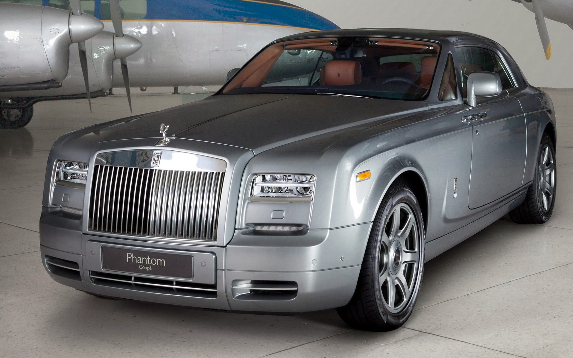 transportation, old, stationary, parking, motor vehicle, mode of transportation, gray, car, benz, luxury cars, metal, no people, wheel, Rolls-Royce, luxury, HD Wallpaper