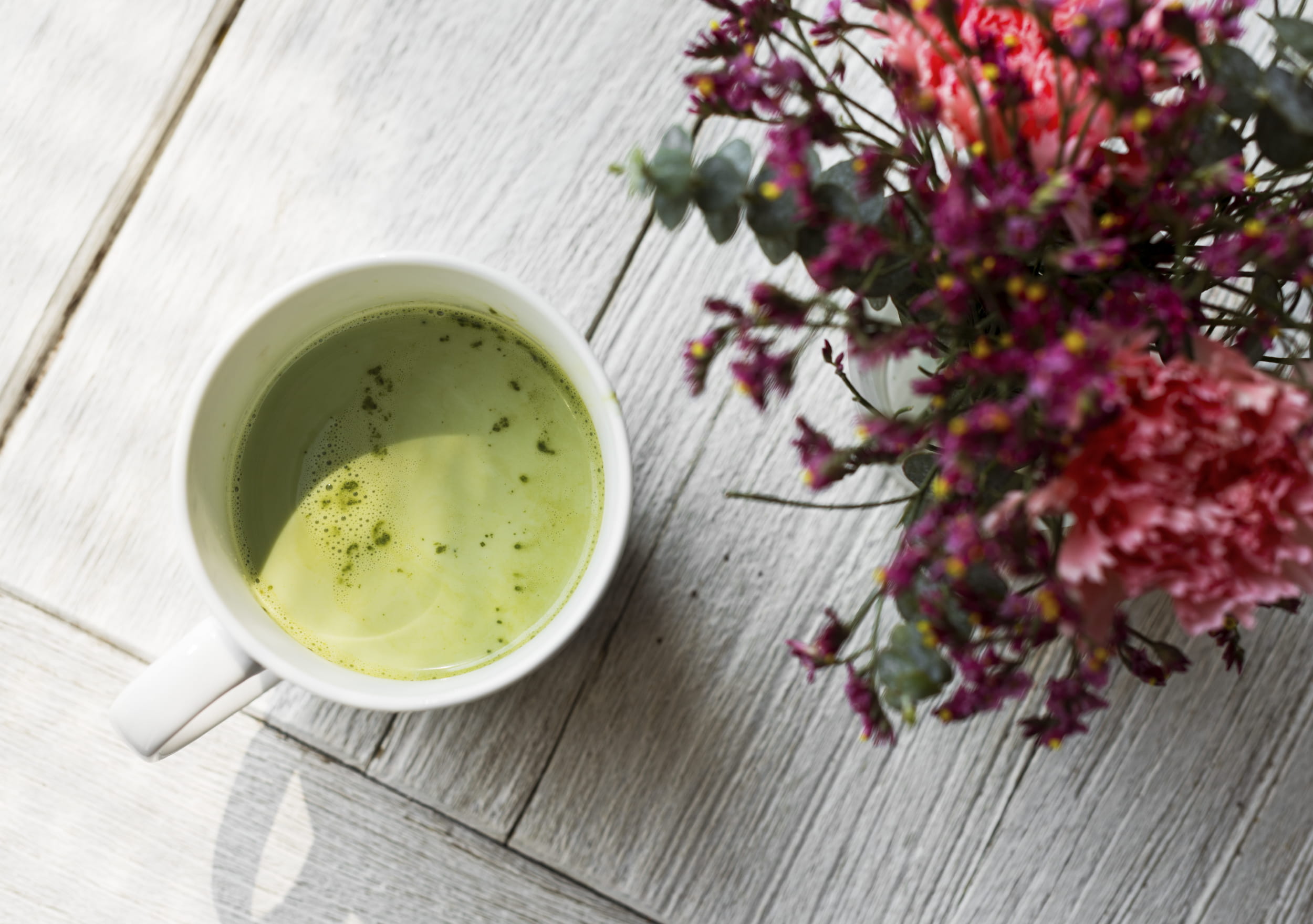 tea, hot drink, food, freshness, flat lay, filled, tea cup, syrup, 1080P, matcha latte, ceramic, food and drink, indoors, tea - hot drink, green tea, flower head, HD Wallpaper