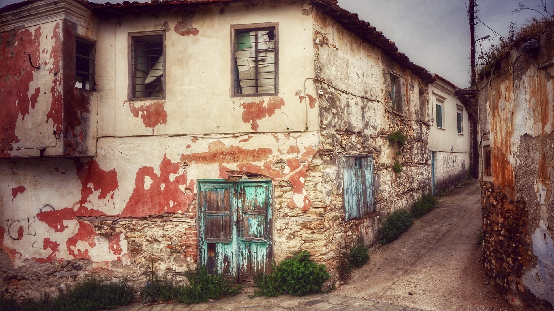 closed, poverty, greek island, town, abandoned, ruined, day, slum, Old House, outdoors, wall - Building Feature, obsolete, broken, weathered, city, house, HD Wallpaper