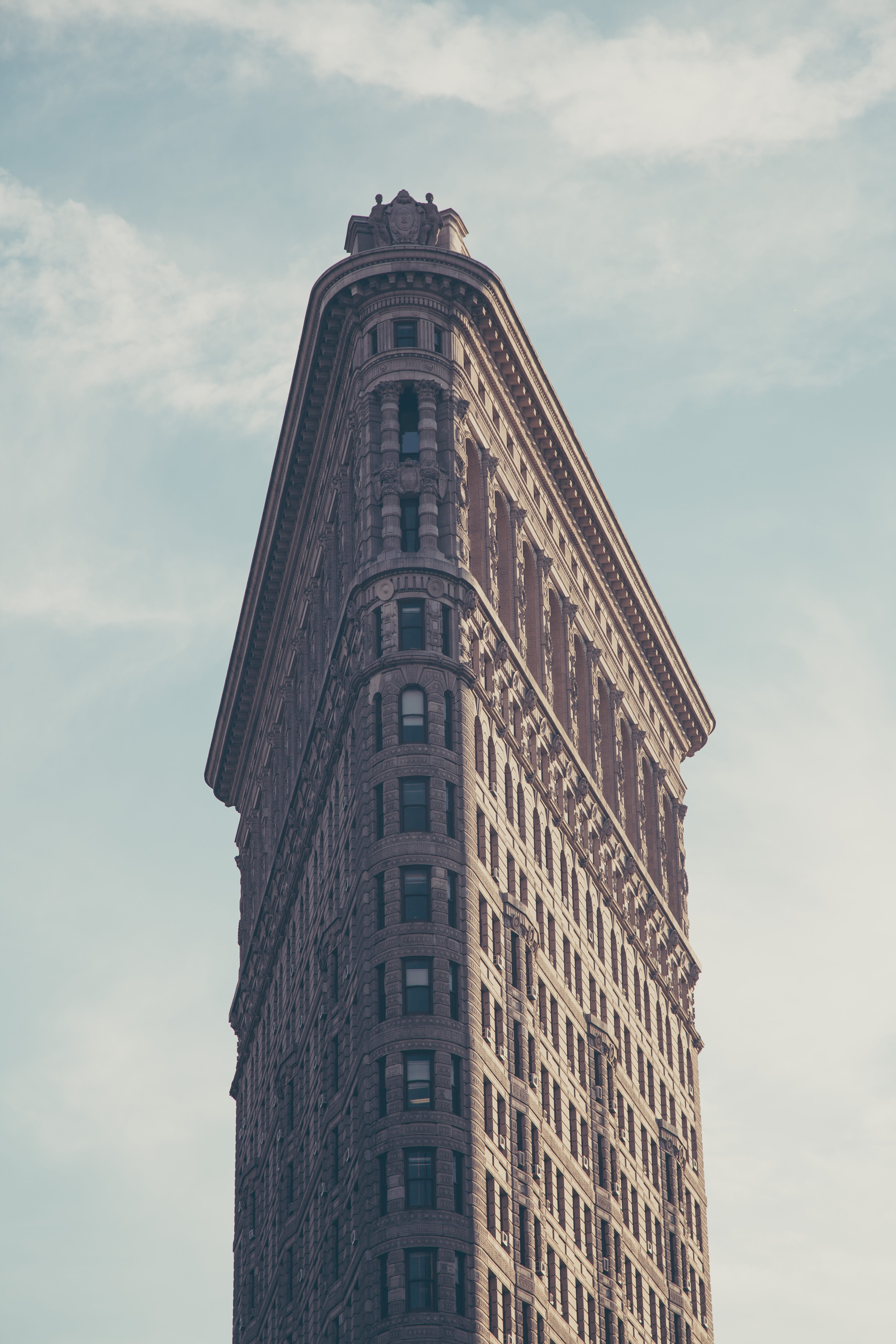 history, architecture, the past, city, building Exterior, skyscraper, new, travel destinations, built Structure, ornate, tower, tourism, sky, new york, Phone HD Wallpaper
