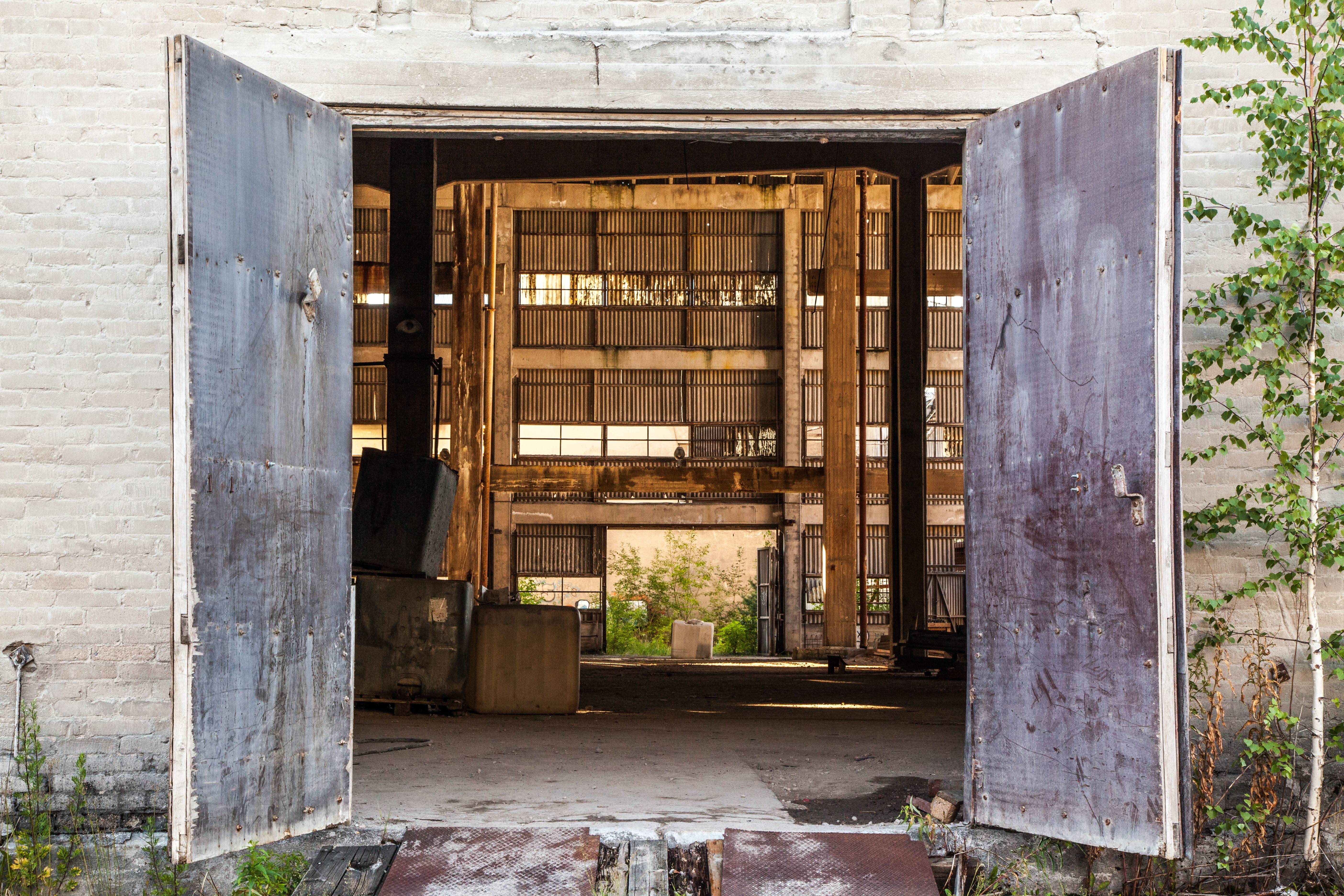 empty, building, structure, security, industry, door, wood - material, outdoors, entrance, house, store, abandoned building, abandoned factory, aged, doorway, HD Wallpaper