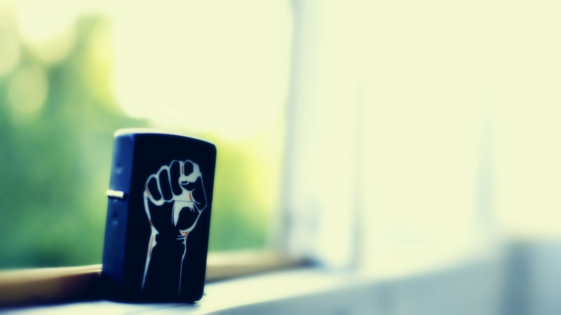 lighter, copy space, close-up, container, nature, black color, no people, representation, warning symbol, day, 1080P, window, focus on foreground, single object, HD Wallpaper